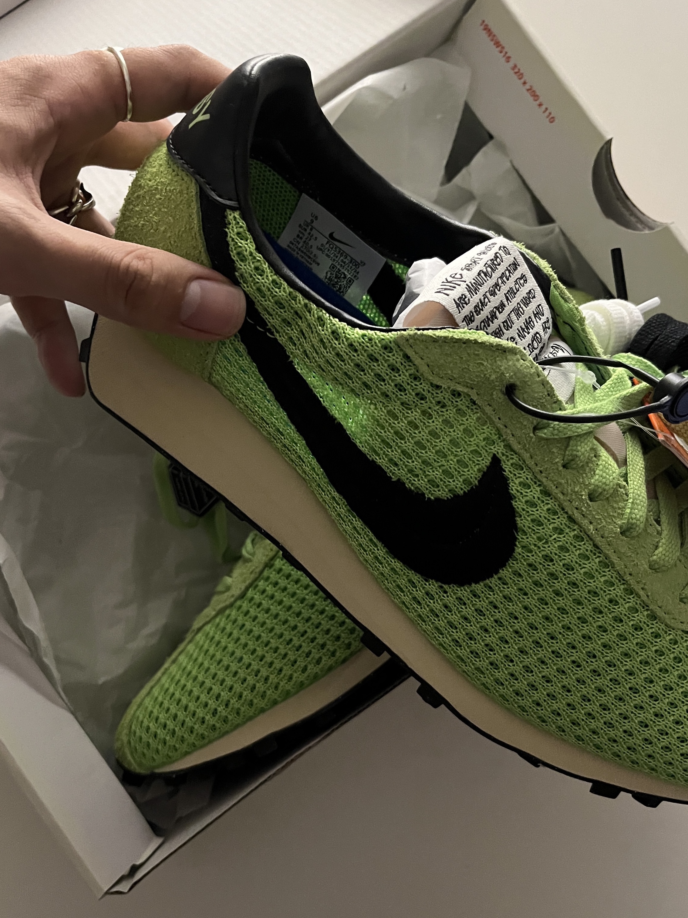 Nike x Stussy LD-1000 SP Action Green and Black 착용 스타일