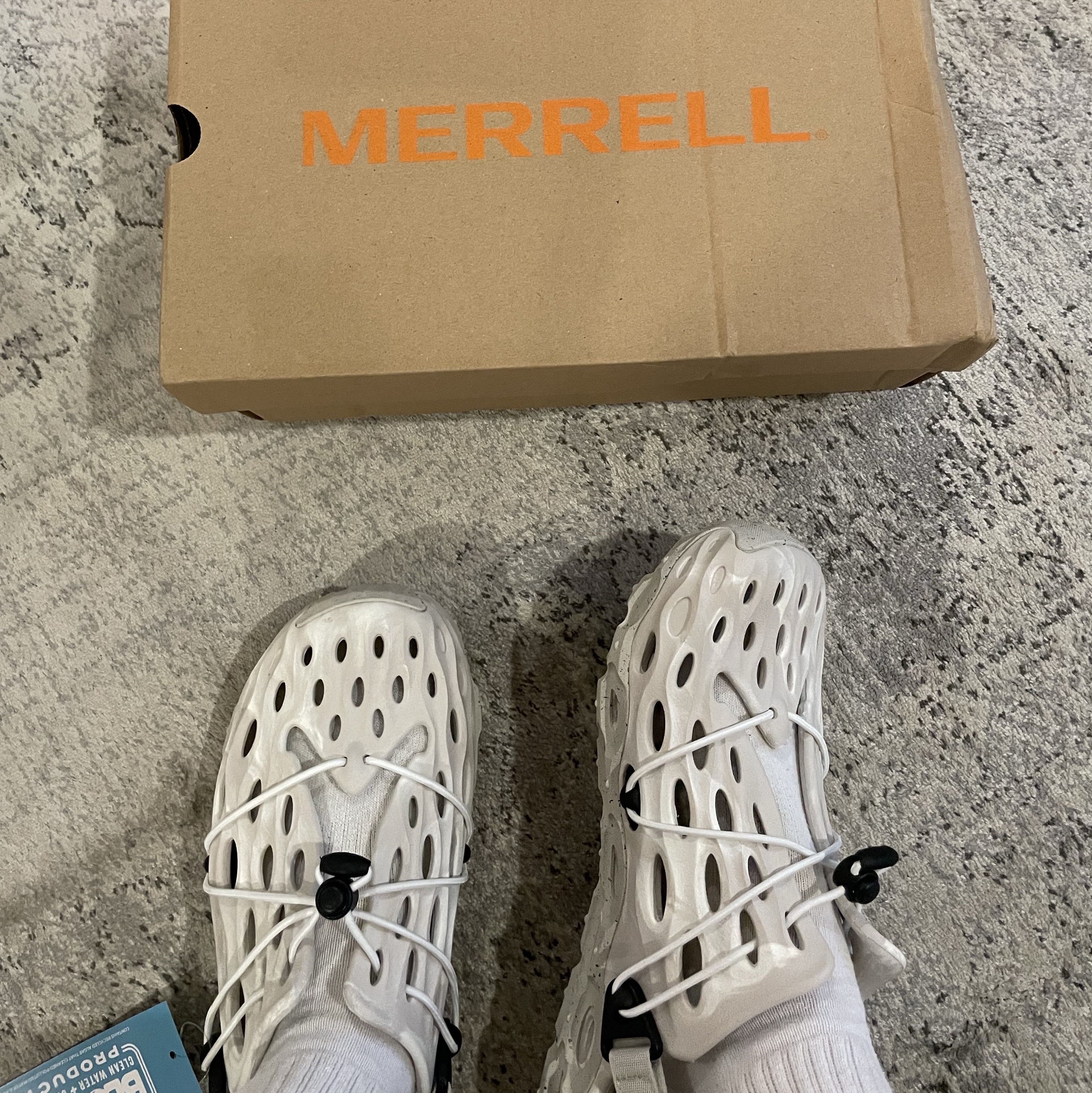 Merrell Hydro Moc AT Ripstop 1TRL White 착용 스타일