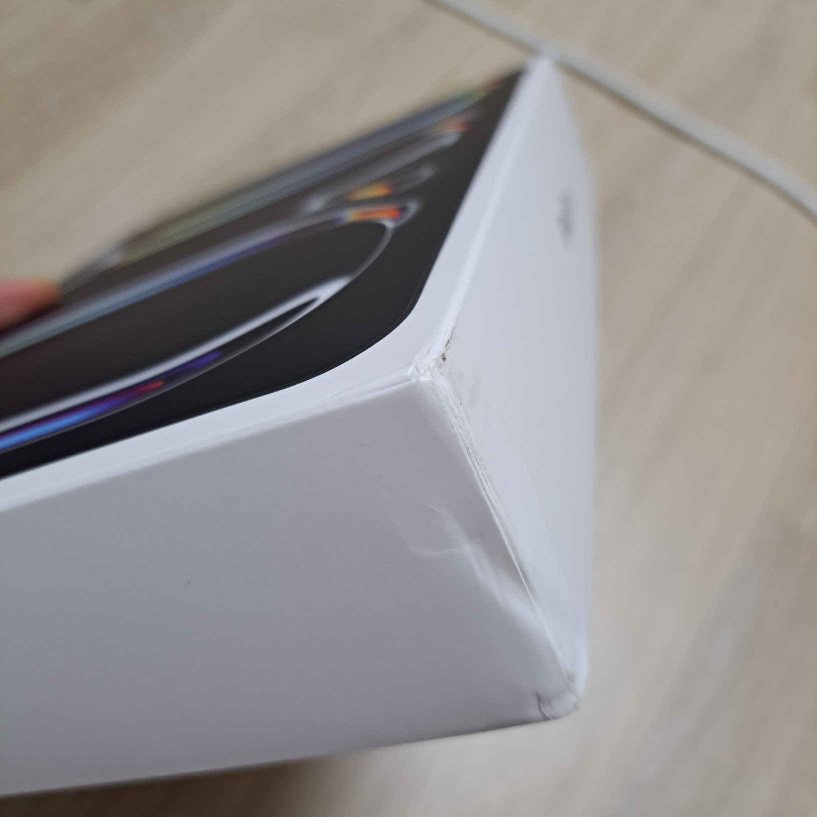 Apple iPad Pro 5th Gen 11-inch Wifi 256GB Standard Glass Space Black (Korean Ver.) 착용 스타일 - 3
