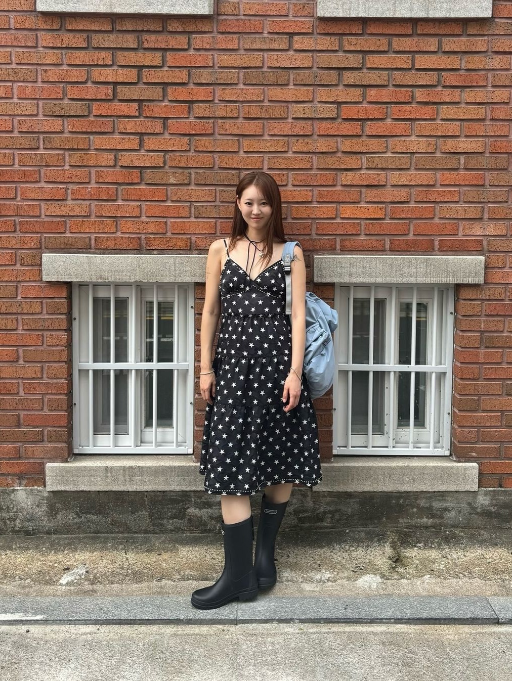 ACOC Blooming Backpack Ice Blue 착용 스타일