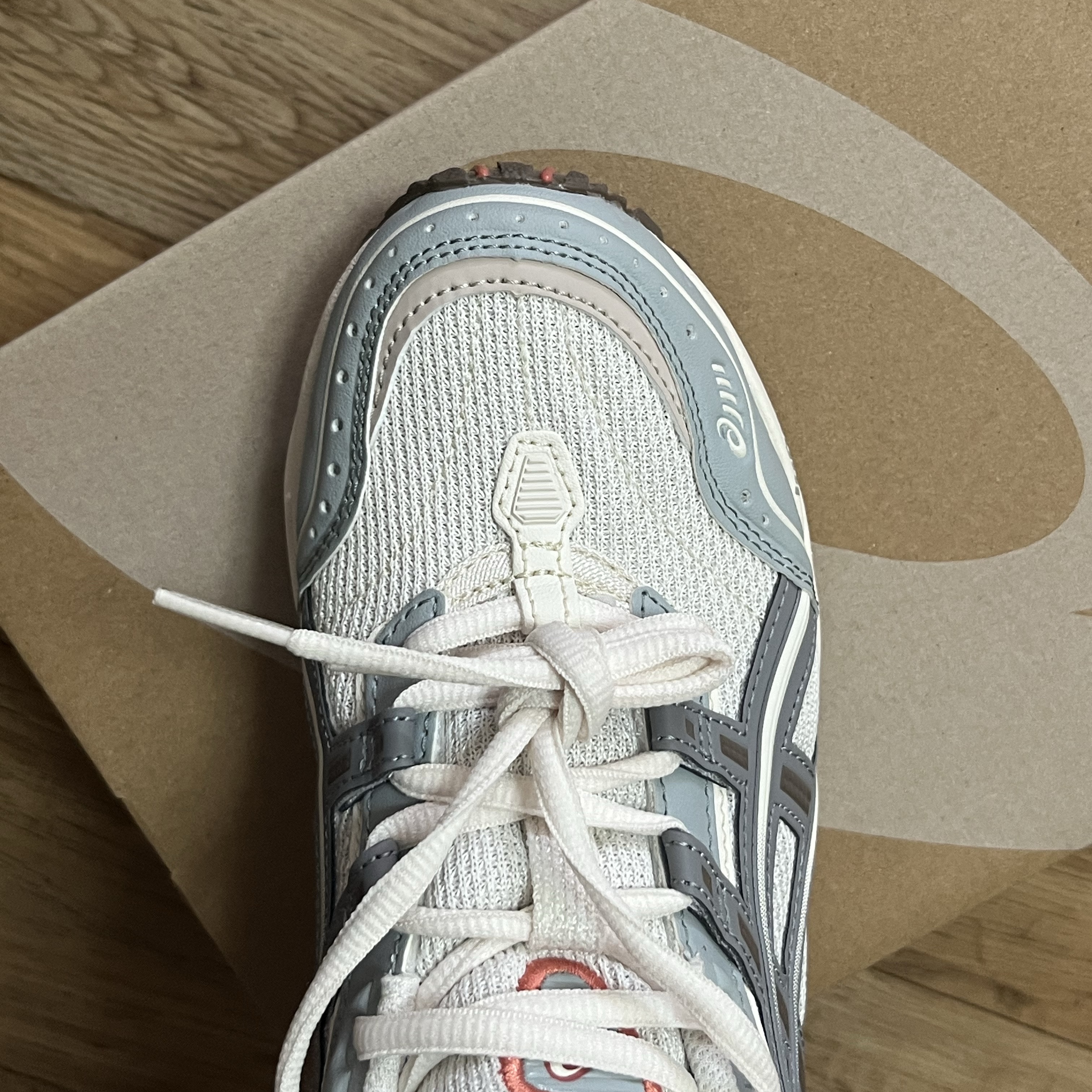 Asics Gel-1090 Blue Grey 착용 스타일 - 2