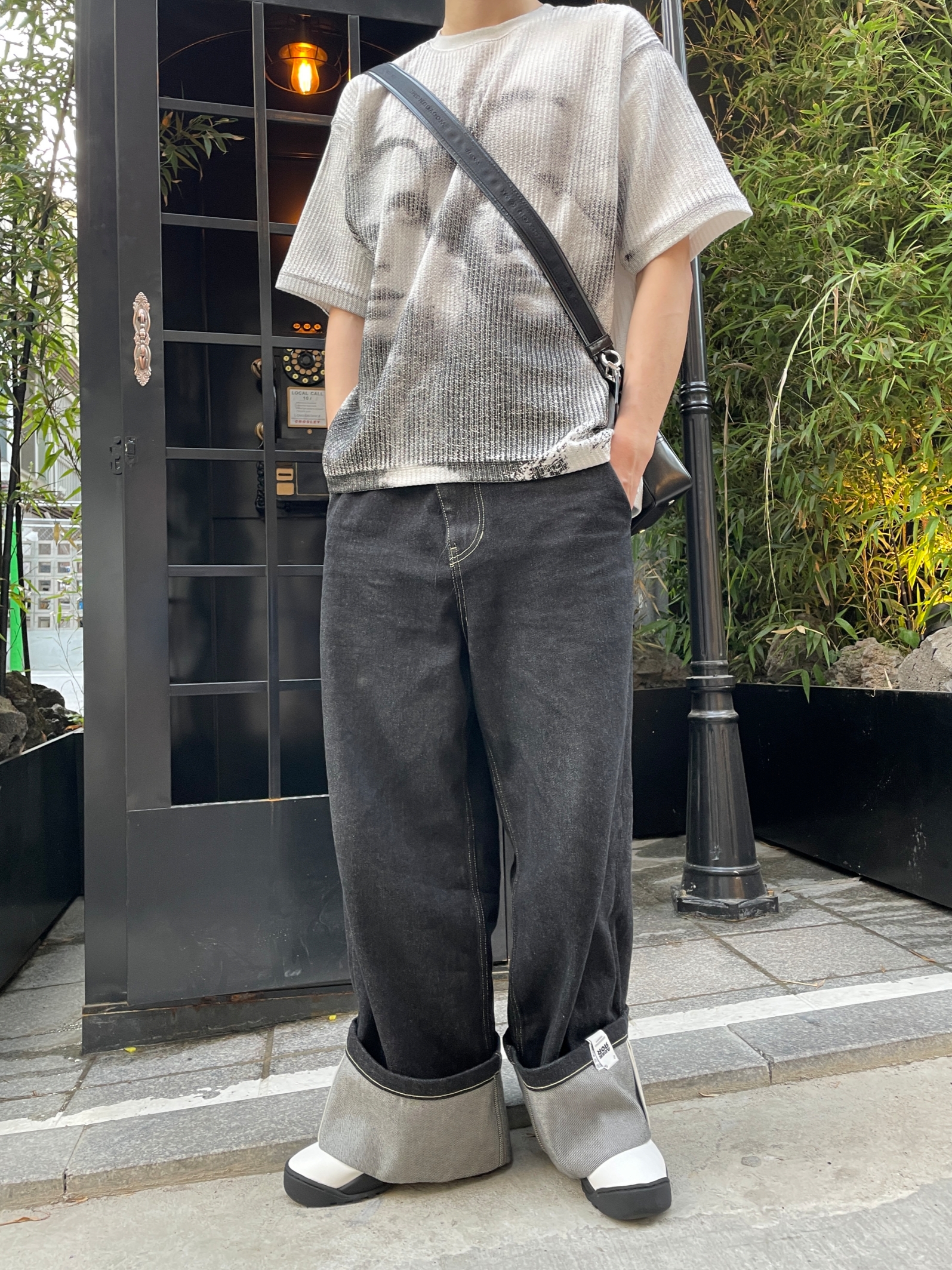 Nike x Supreme SB Darwin Low White 착용 스타일