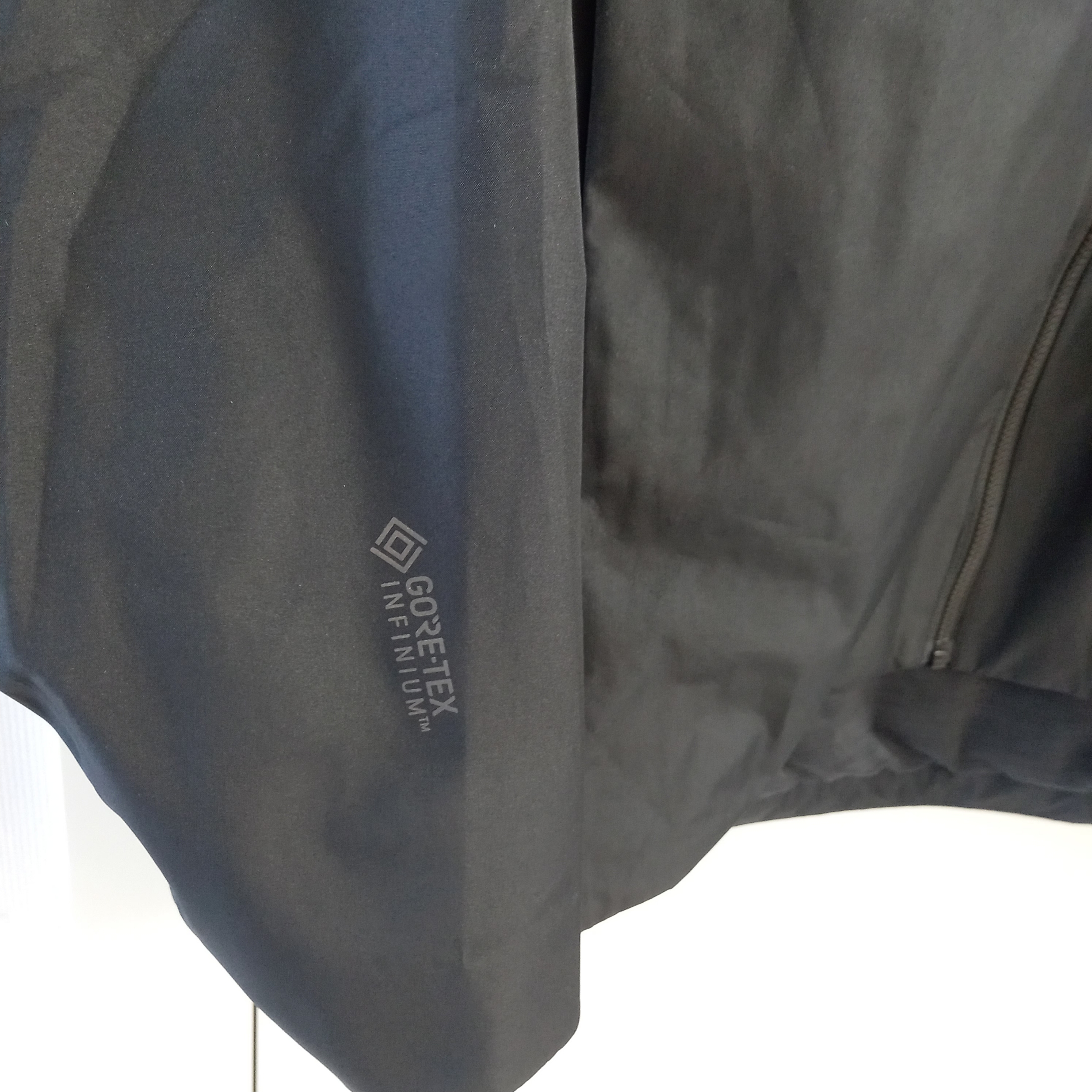 Arc'teryx Solano Hoody Black 착용 스타일 - 5