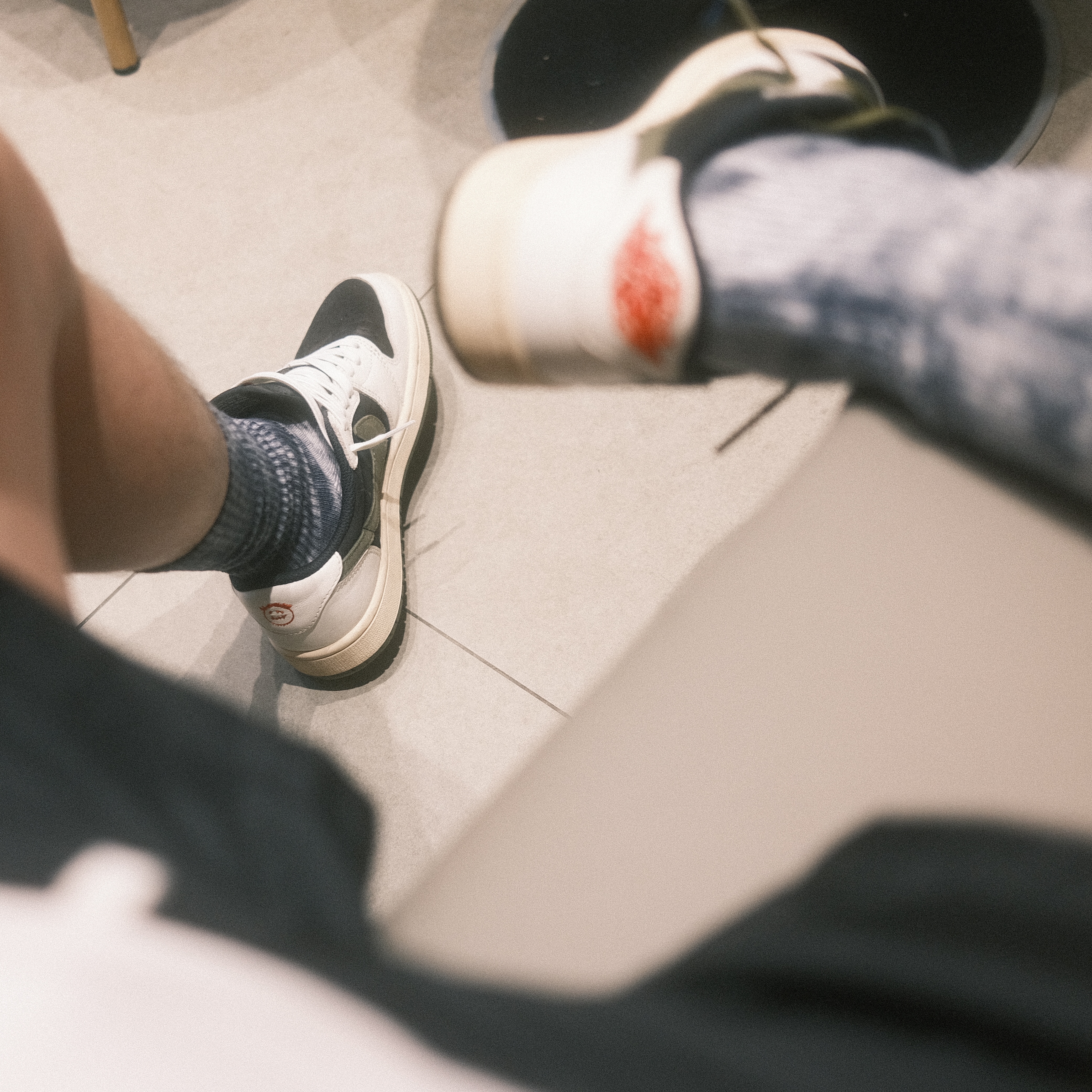 (W) Jordan 1 x Travis Scott Retro Low OG SP Medium Olive 착용 스타일