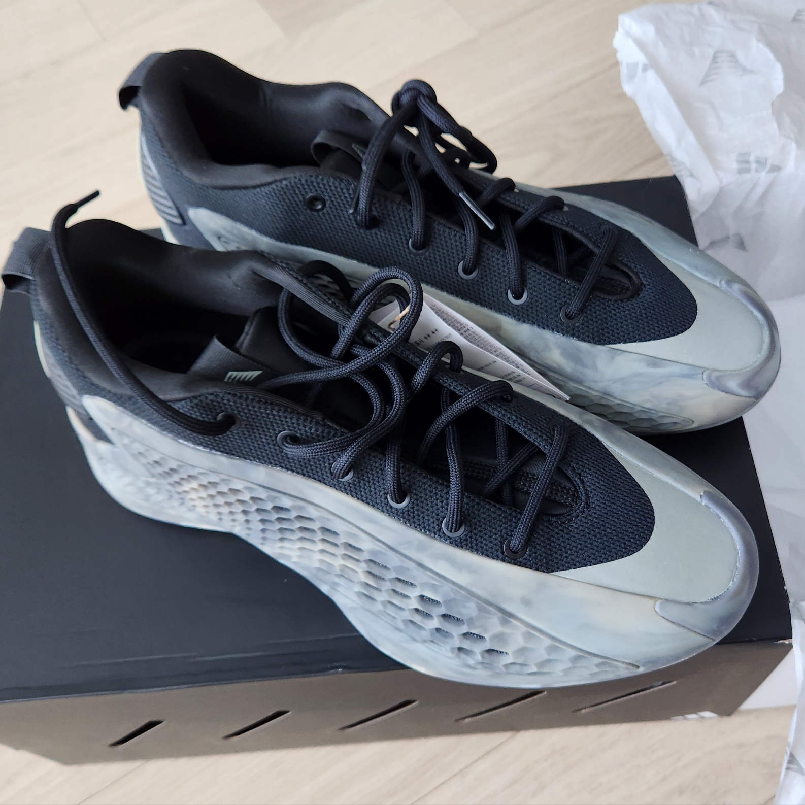 Adidas A.E. 1 Low Silver Pebble Core Black 착용 스타일