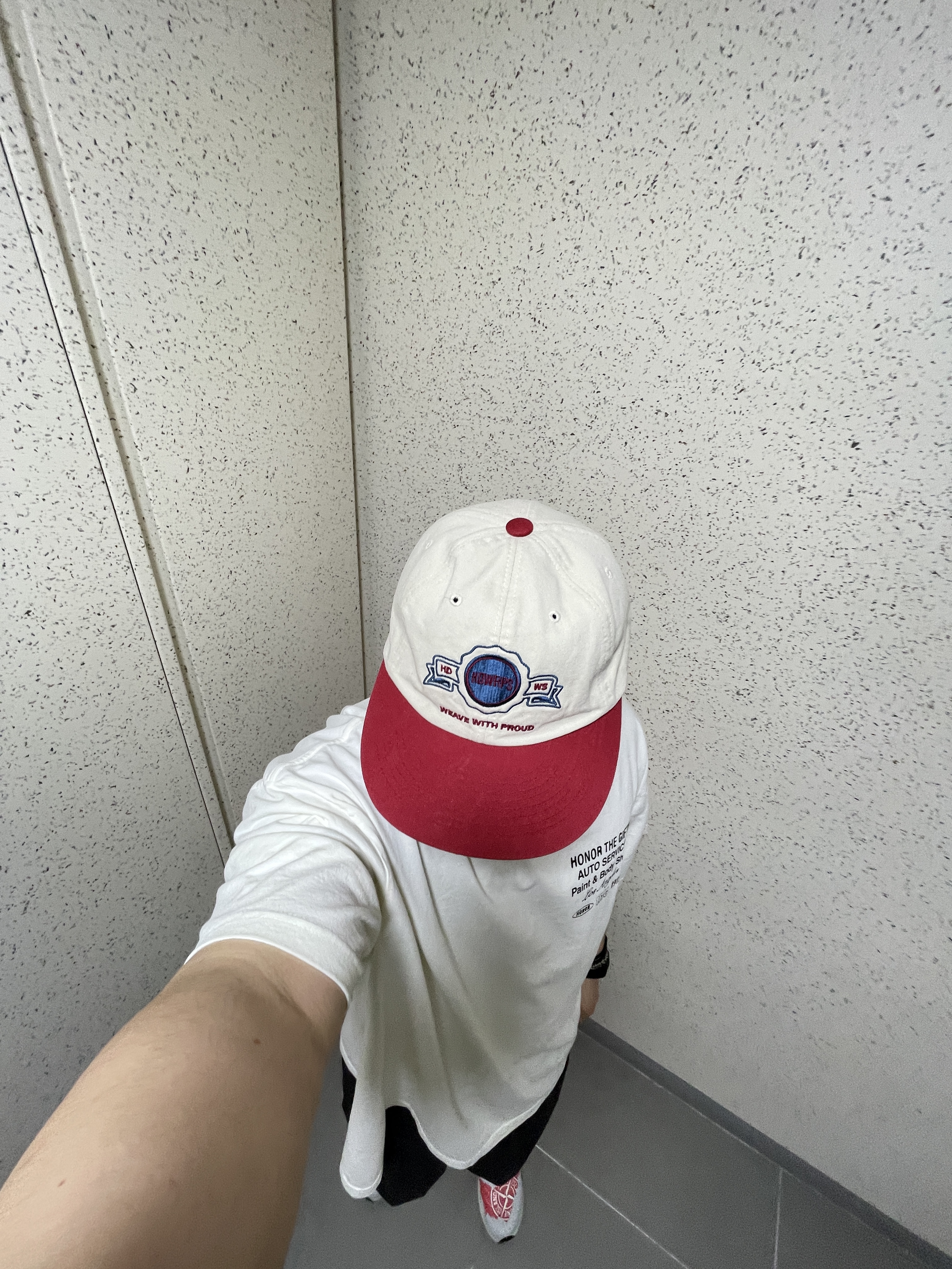 New Balance x Stone Island x Tokyo Design Studio FuelCell RC Elite v2 SI Red, Honor the Gift Inner City Auto Service SS Tee Bone 착용 스타일 - 2