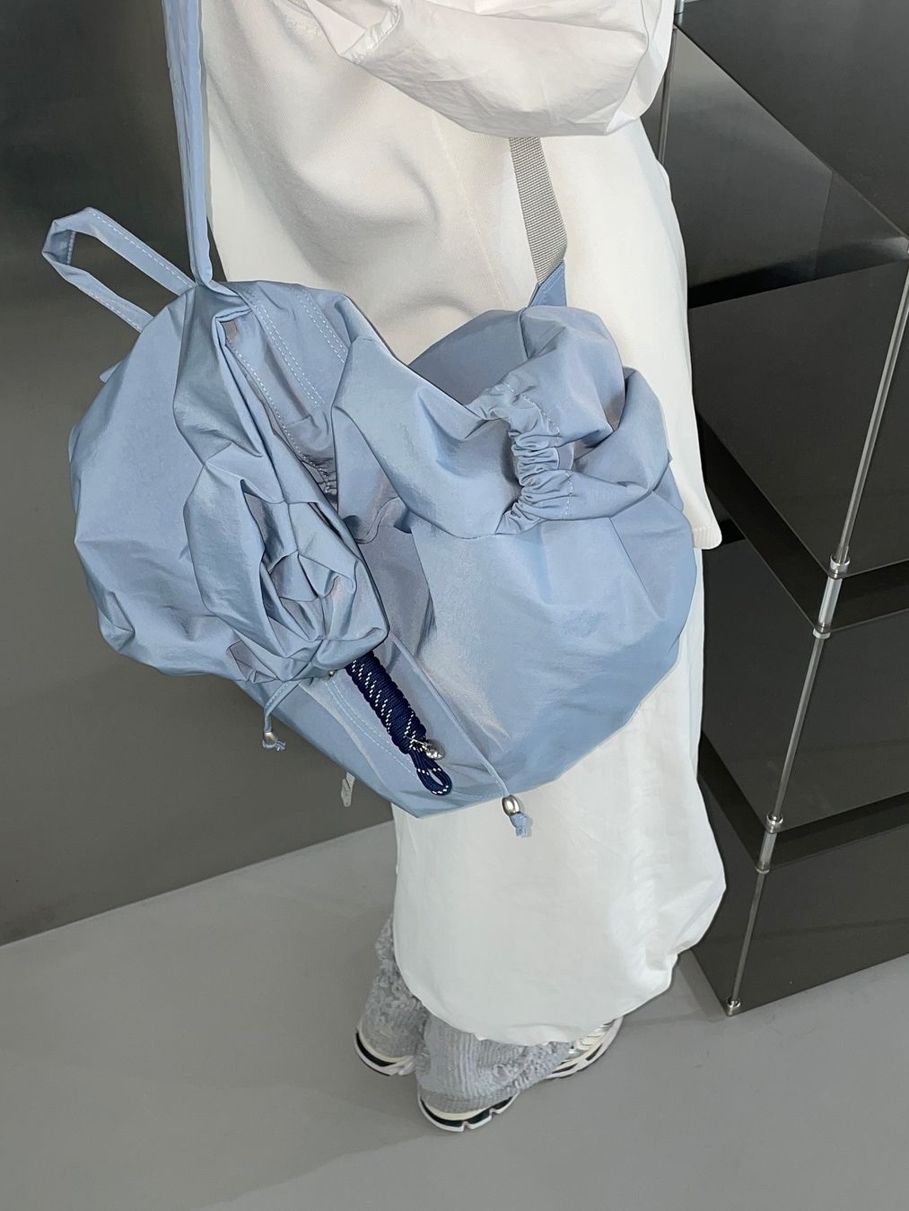 ACOC Blooming Backpack Ice Blue, ACOC Blooming Backpack Gray 착용 스타일