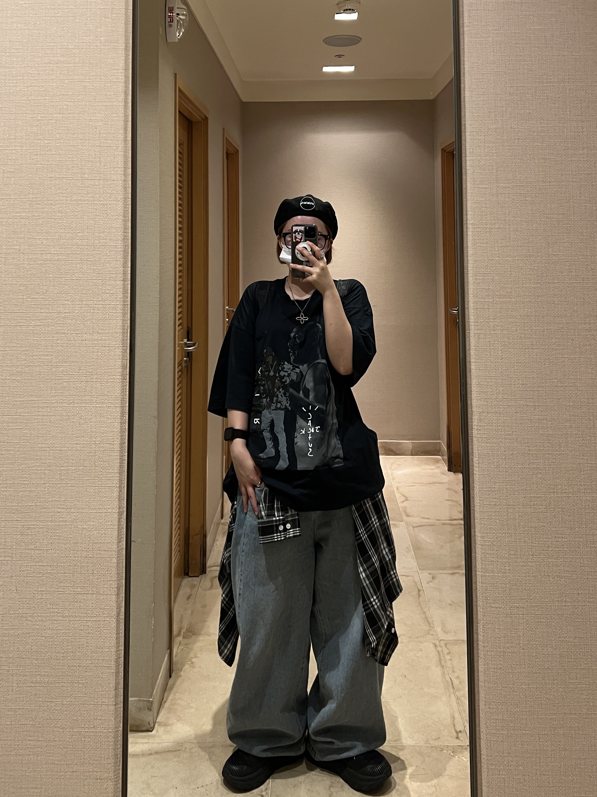 Jordan x Travis Scott T-Shirt, Hoka Bondi 7 Black - Wide 착용 스타일