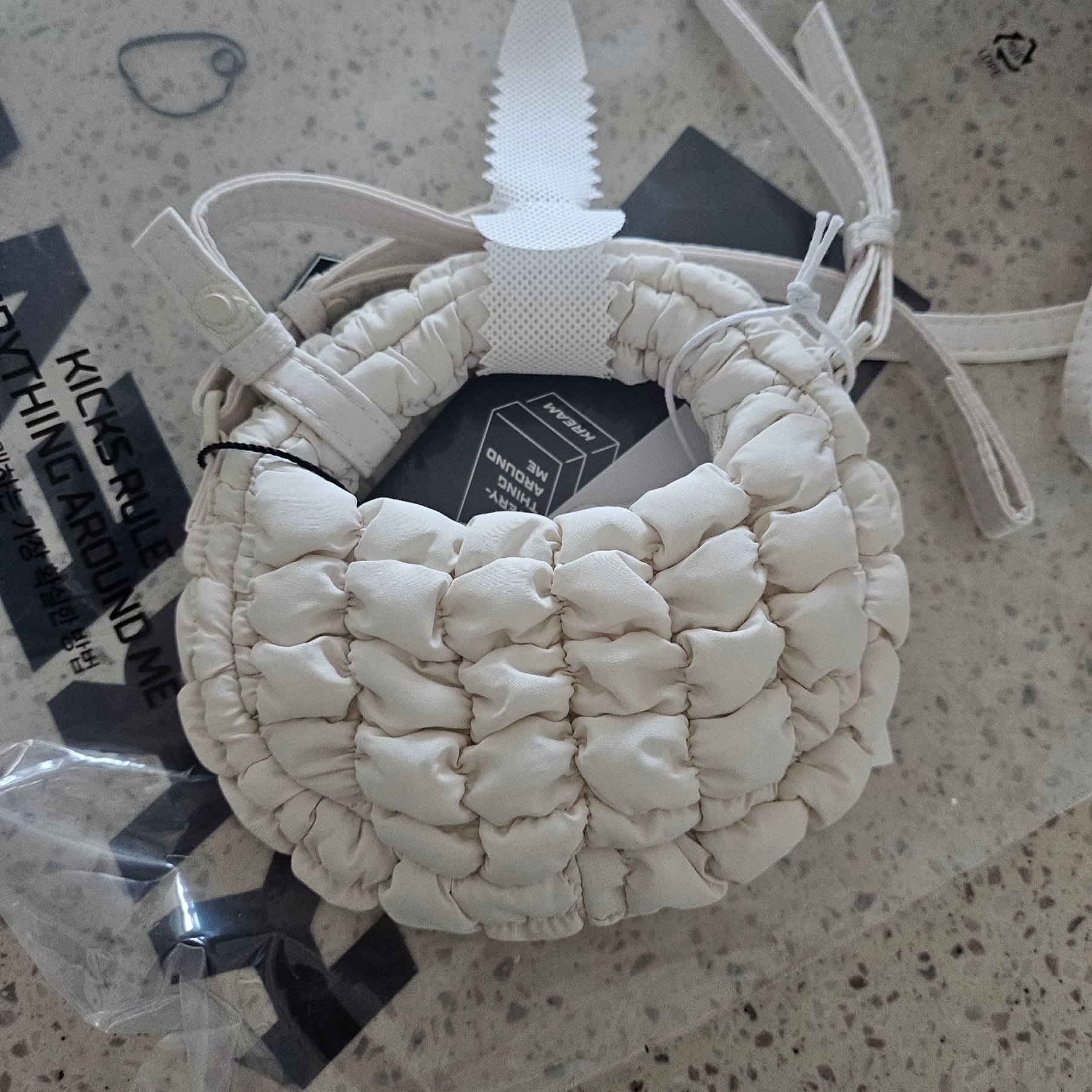 COS Quilted Nano Crossbody Bag Beige 착용 스타일