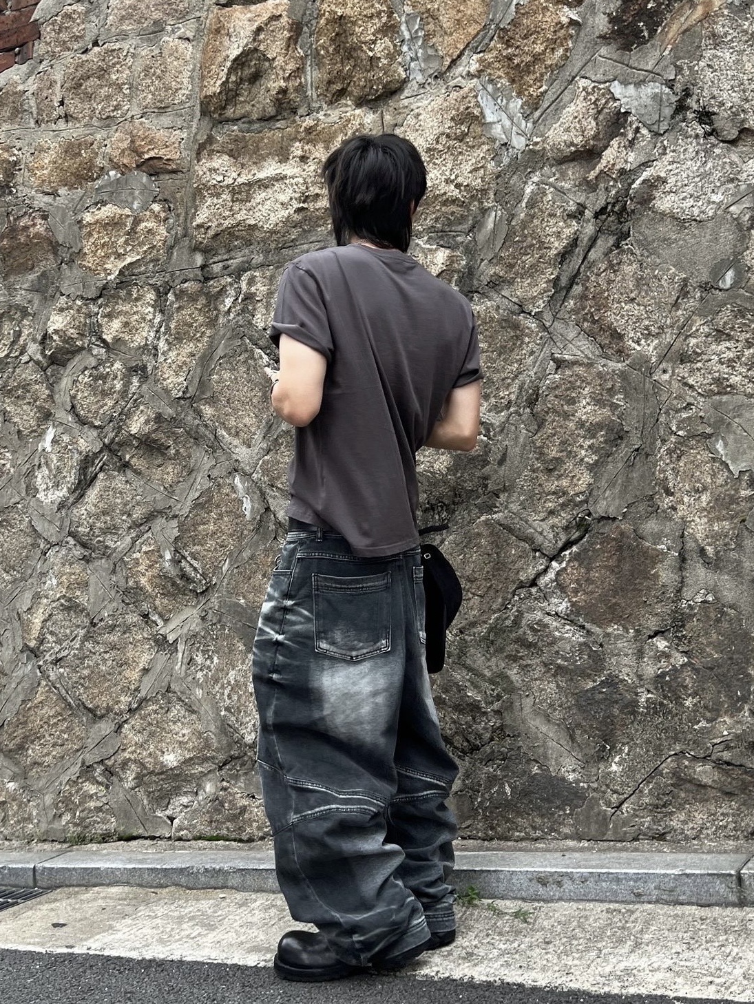 BLR Embossed Wave Washing Wide Denim Pants Blue, Balenciaga Steroid Derby Black 착용 스타일