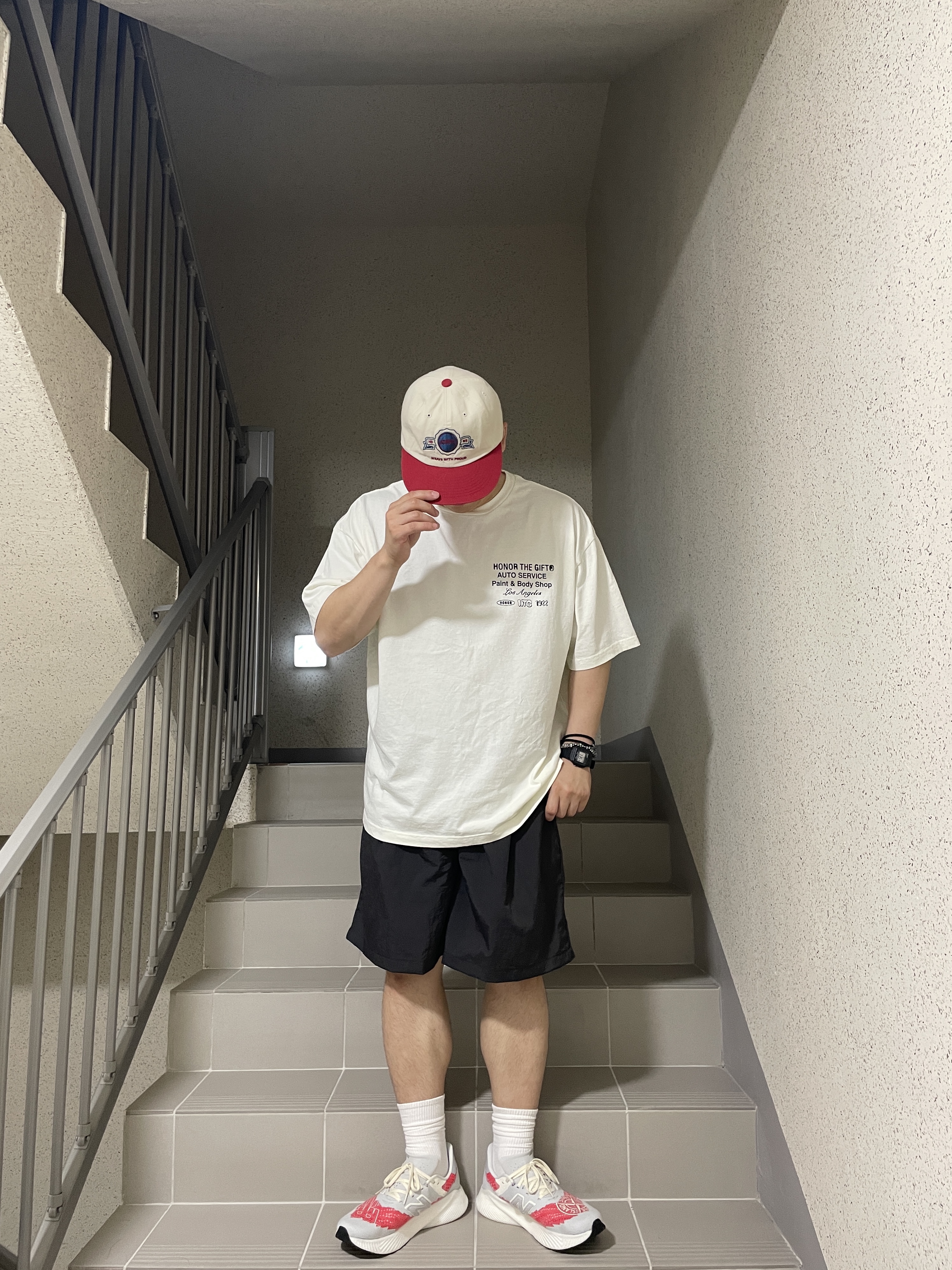 New Balance x Stone Island x Tokyo Design Studio FuelCell RC Elite v2 SI Red, Honor the Gift Inner City Auto Service SS Tee Bone 착용 스타일 - 3