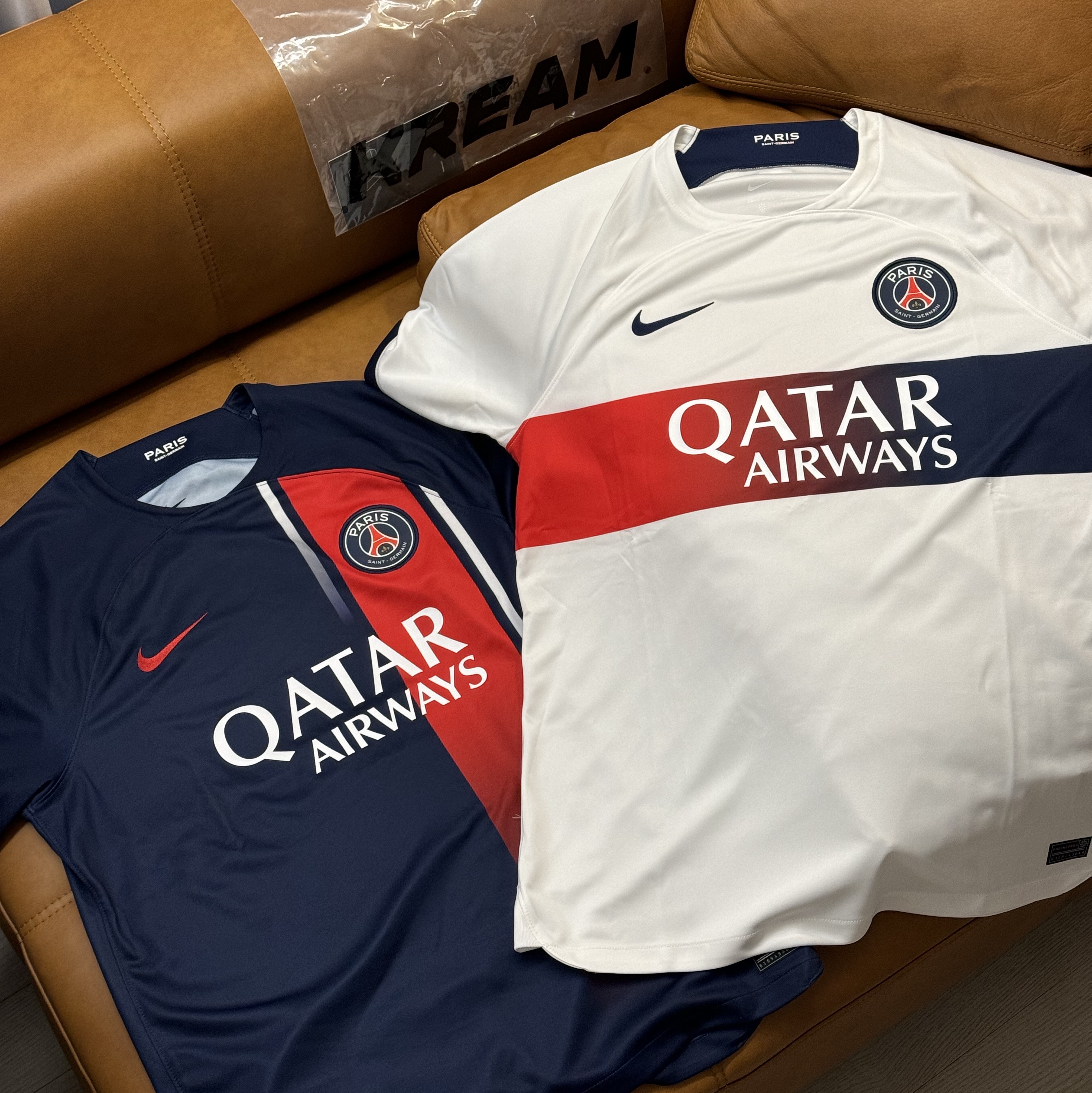 Nike Paris Saint-Germain 2023/24 Dri-Fit Stadium Away Jersey White Midnight Navy (Non Marking Ver.) 착용 스타일