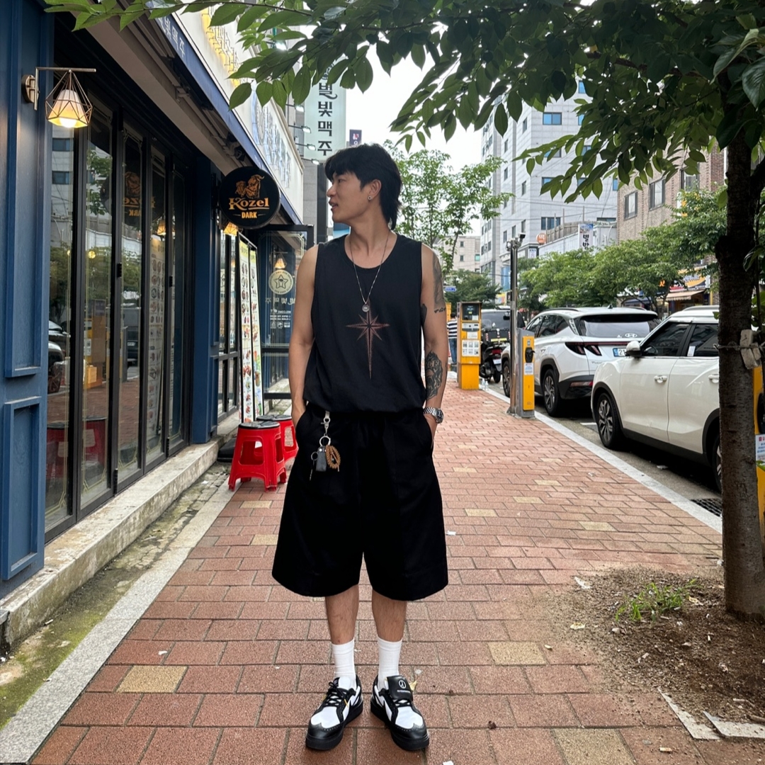 Nike x Peaceminusone Kwondo1 Black and White 착용 스타일 - 1