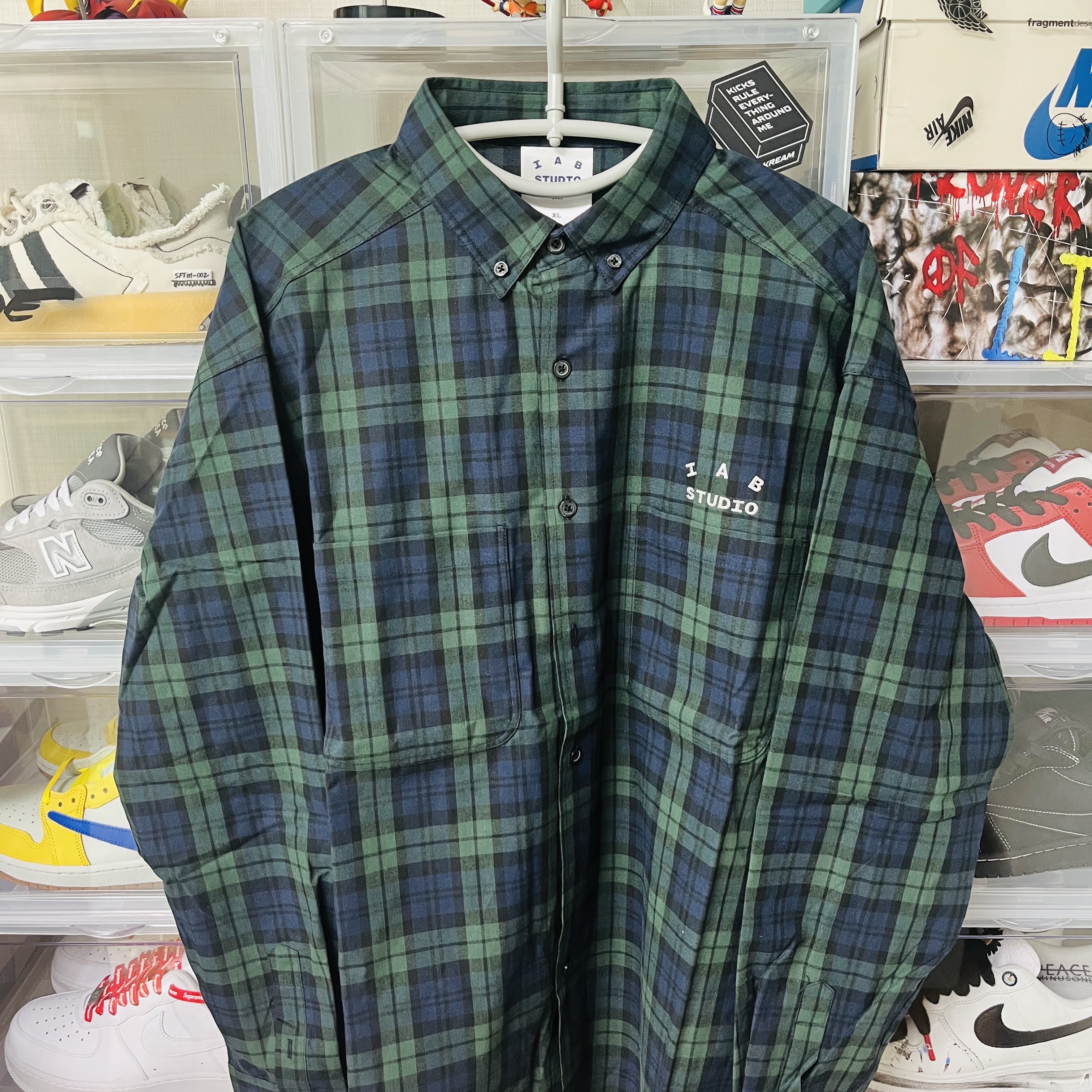 IAB Studio Blackwatch Tartan Shirt Blue Green 착용 스타일