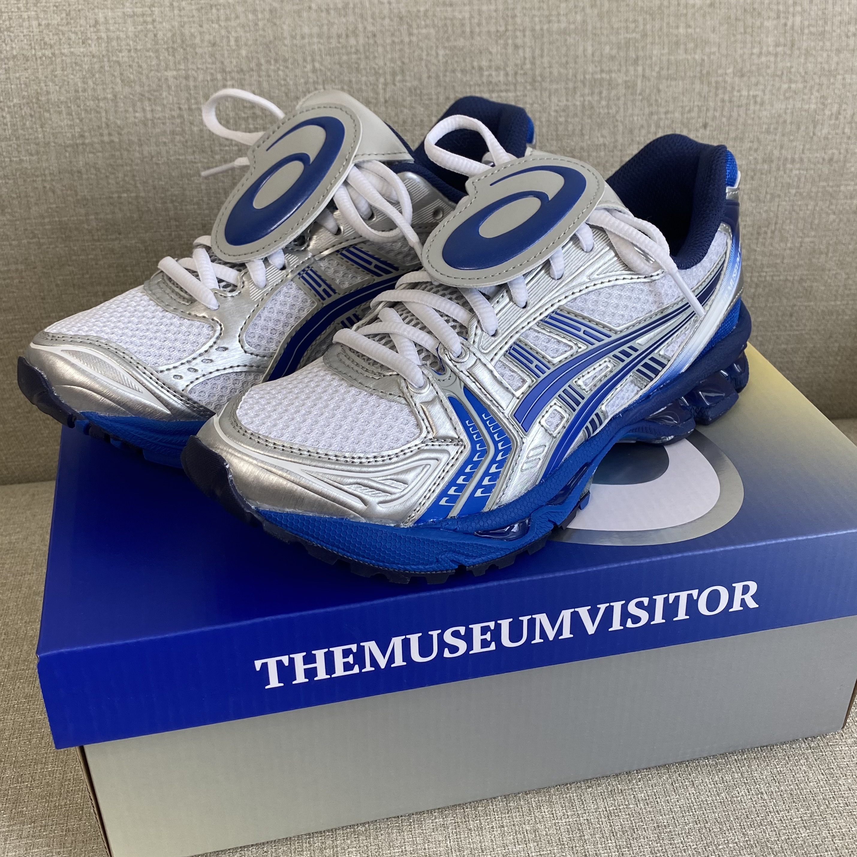 Asics x The Museum Visitor Gel-Kayano 14 Polar Shade Illusion Blue 착용 스타일