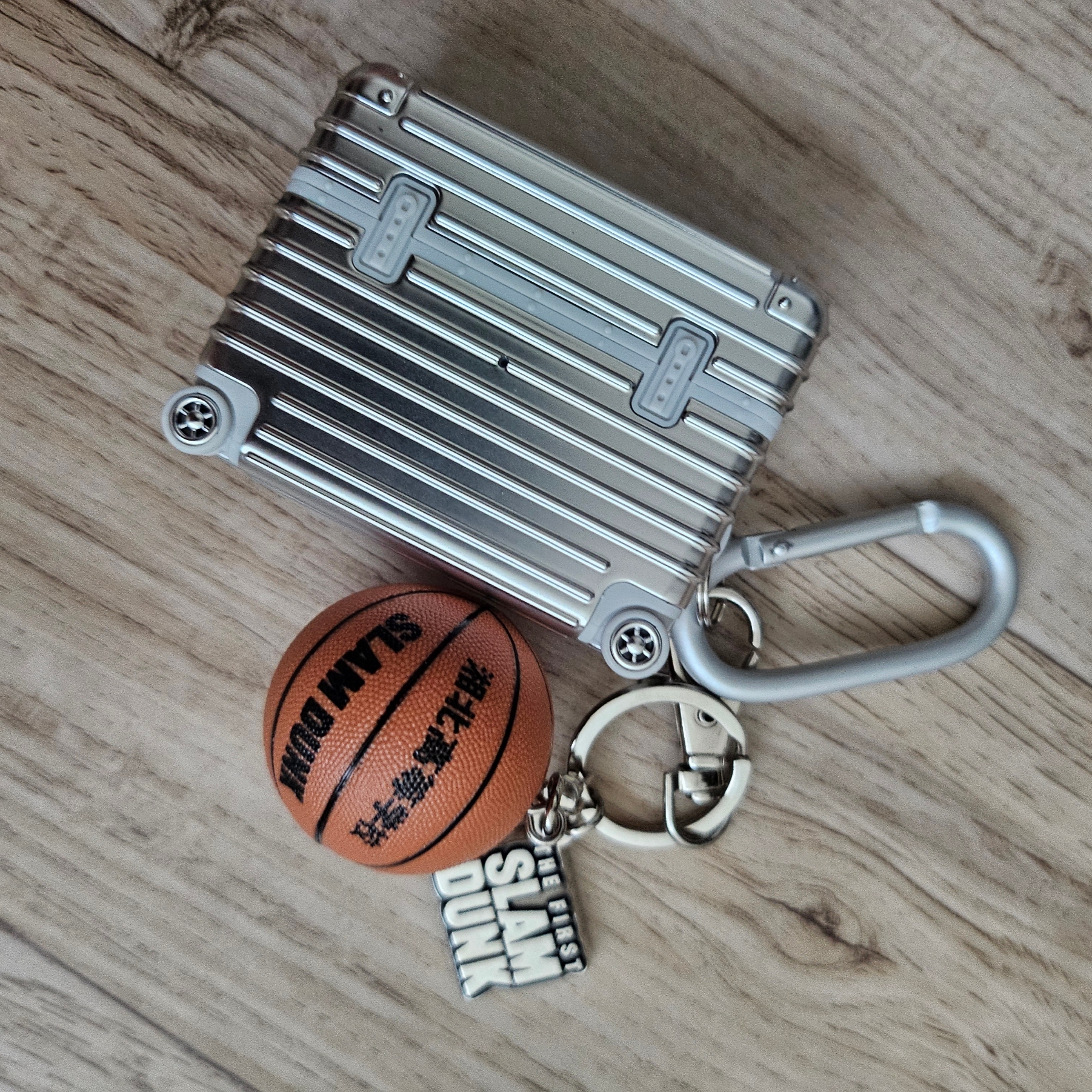 Toei Studio The First Slam Dunk Twin Key Holder 착용 스타일