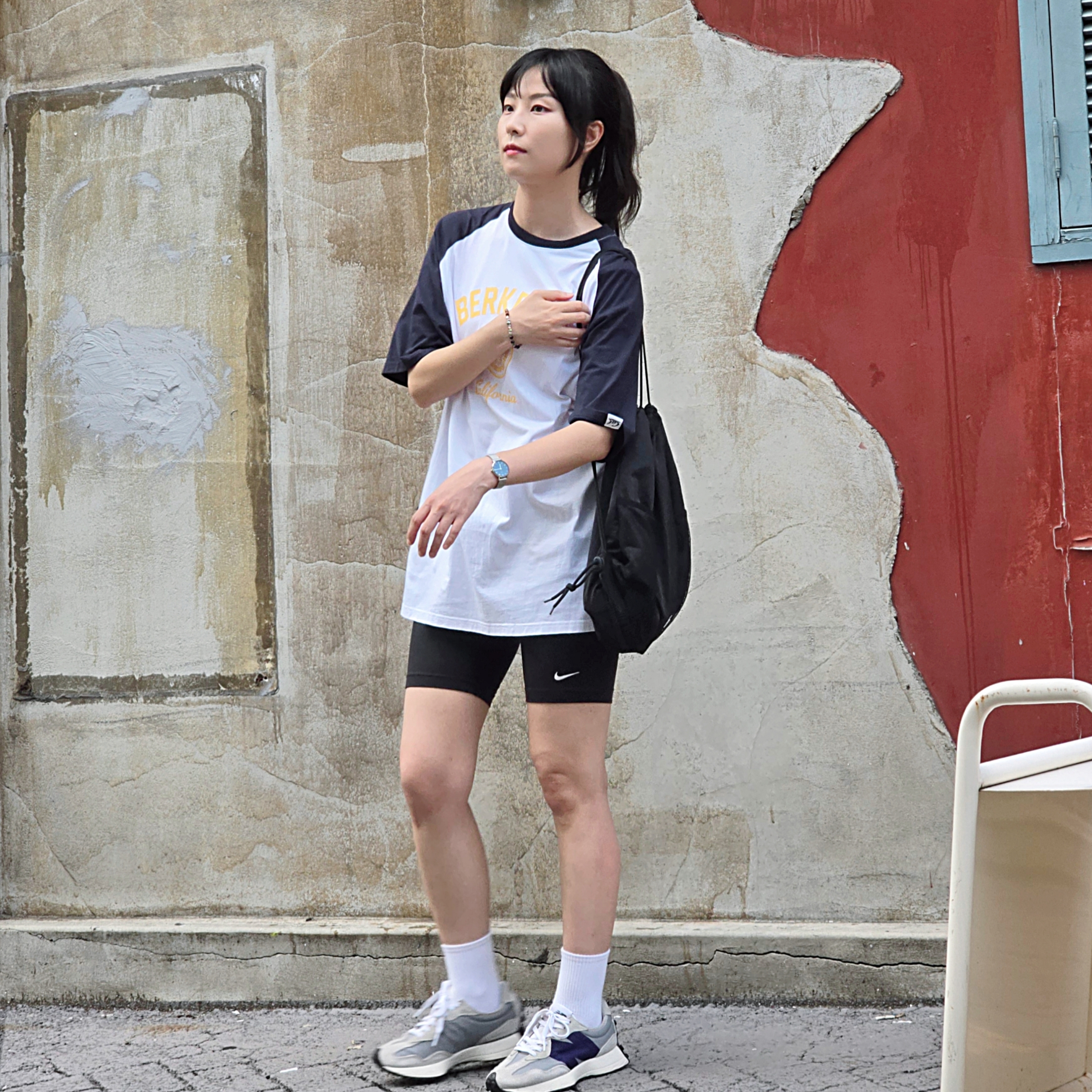 New Balance 327 Grey Purple, (W) Nike Essential Mid Rise Bike Shorts Black - Asia 착용 스타일