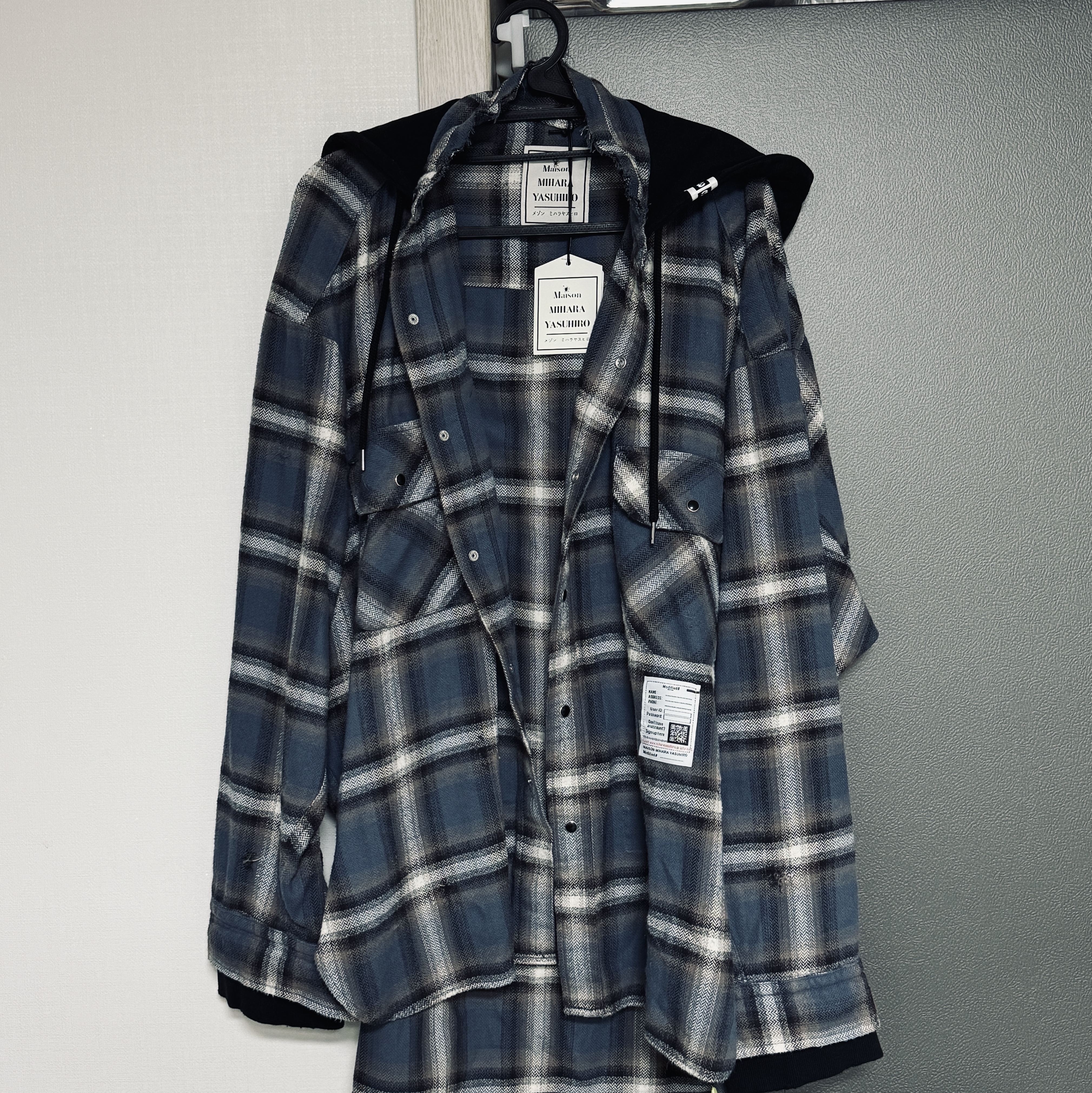 Maison Mihara Yasuhiro Hooded Check Shirt Blue 착용 스타일