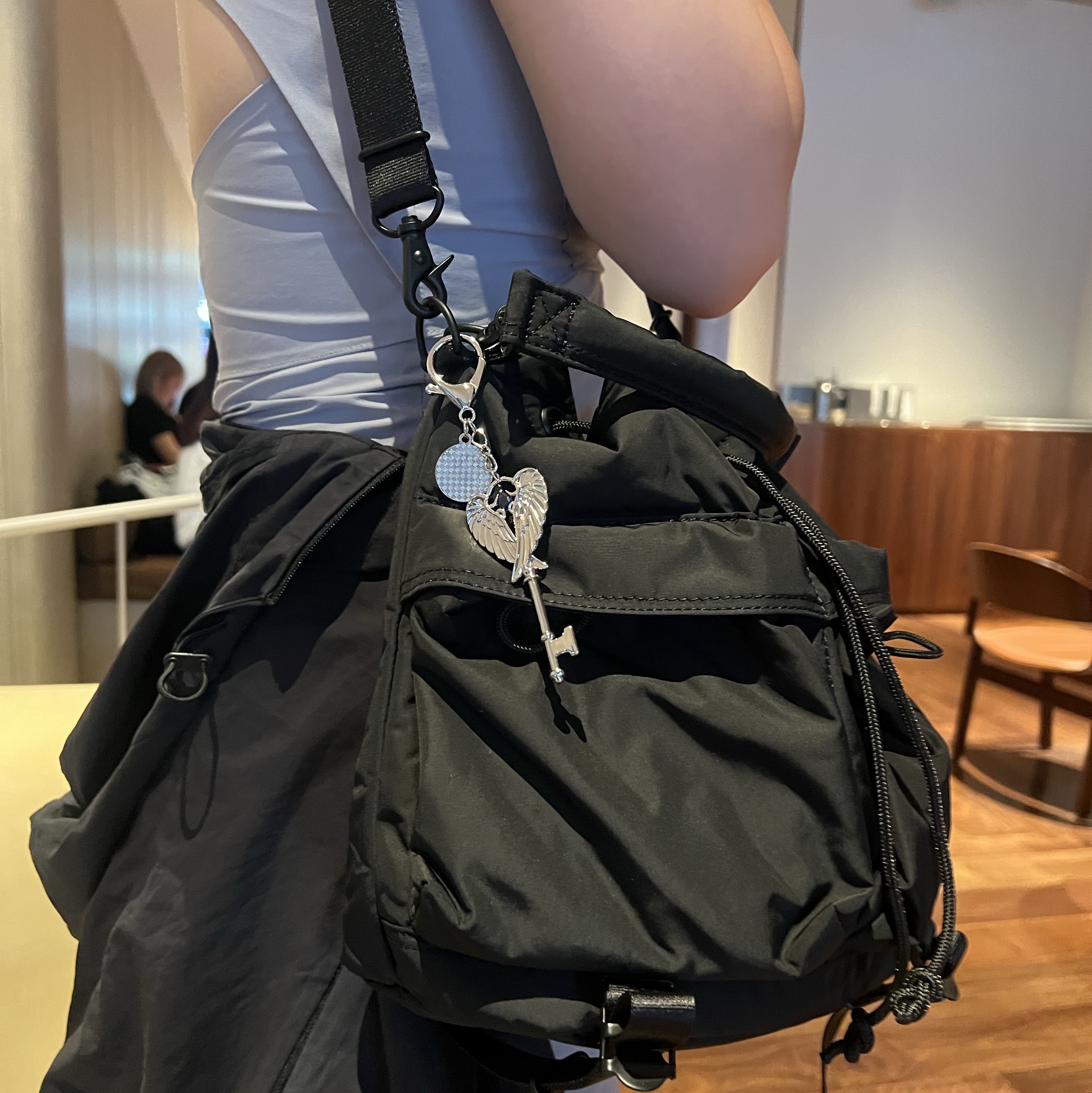 Bloomingtale Blue Dragon Keyring, Porter Senses Tool Bag Black 착용 스타일 - 2