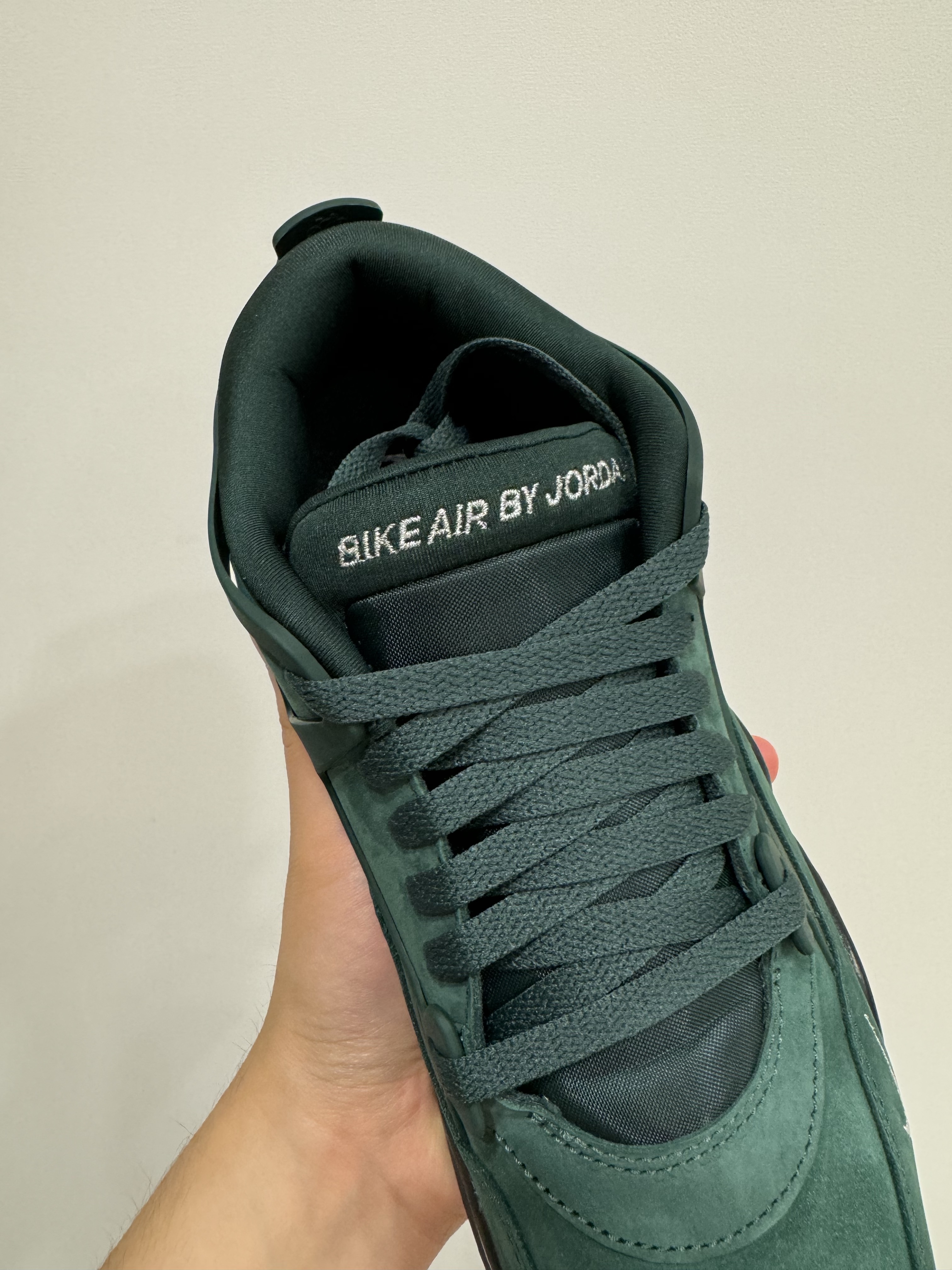 Jordan 4 x Nigel Sylvester RM SP Fence Green 착용 스타일 - 7