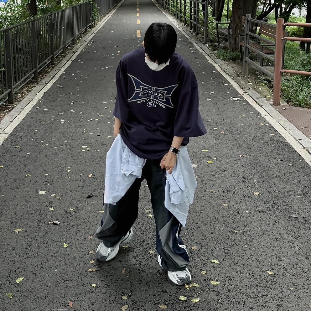 Civision by CSC Hybrid Track Pants Ver.2, Civision by CSC City Lives 81 T-Shirt Navy 착용 스타일 - 1