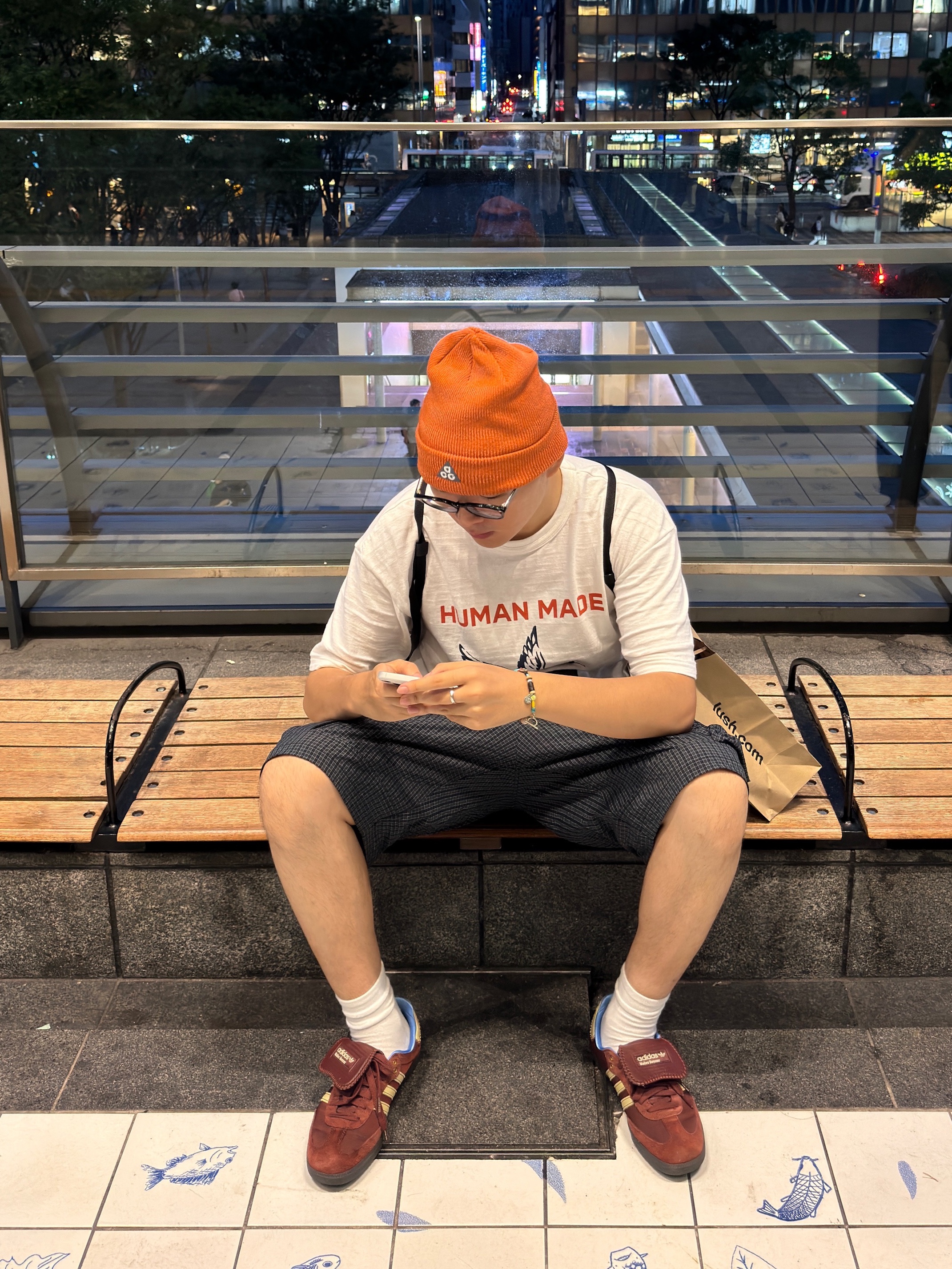 Human Made Graphic T-Shirt #19 White, Adidas x Wales Bonner Nylon Samba Fox Brown Sandy Beige 착용 스타일 - 6