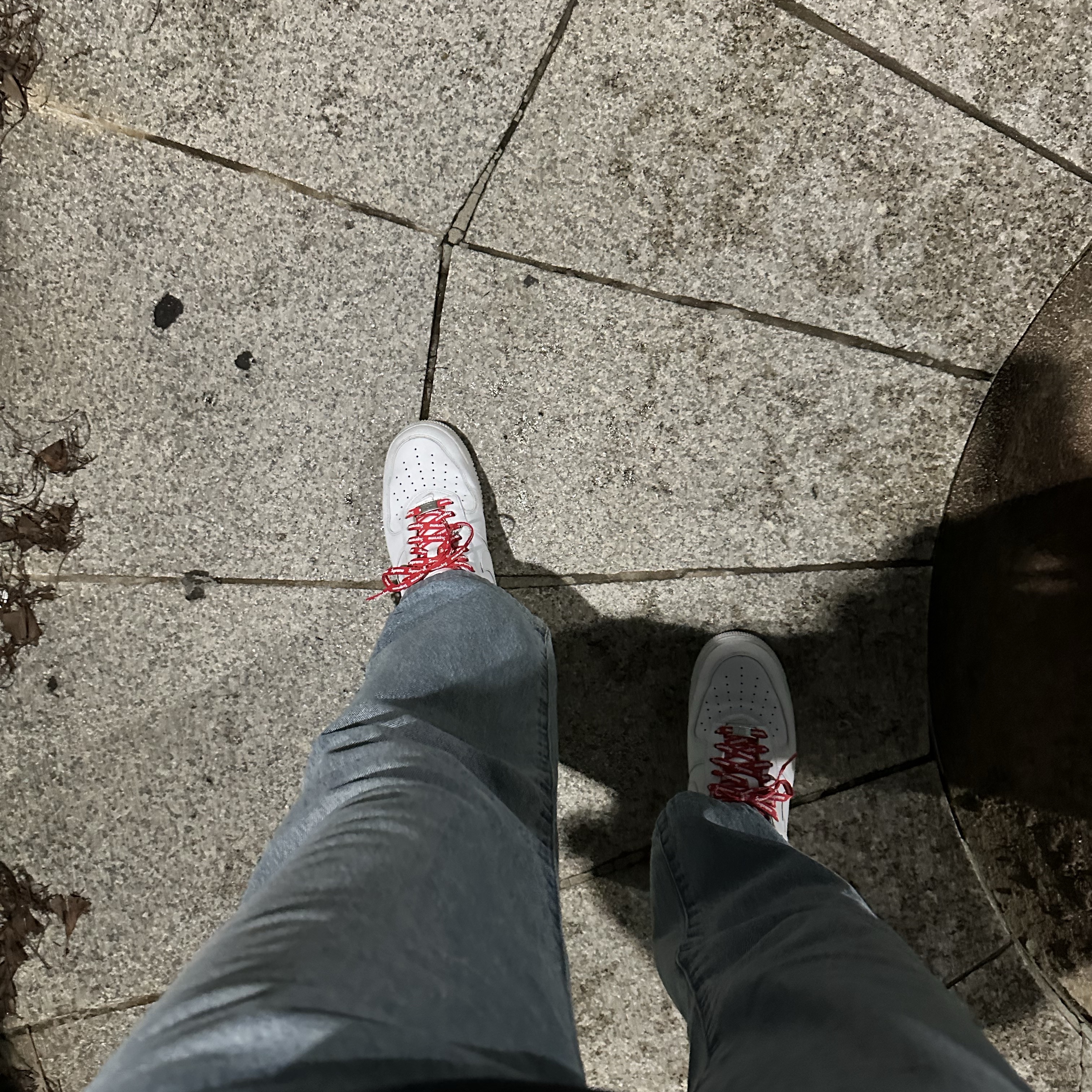 Nike x Supreme Air Force 1 Low White 착용 스타일
