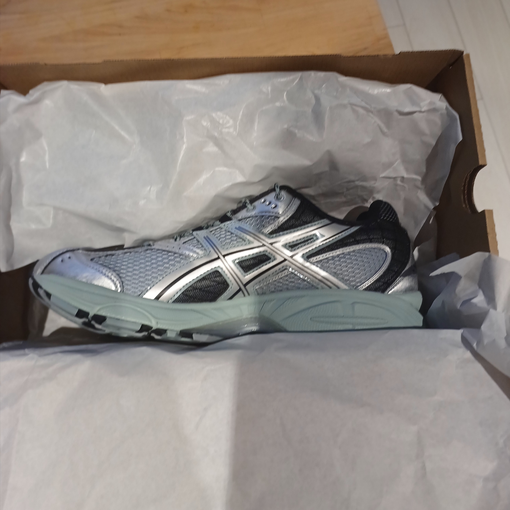 Asics Gel-Nimbus 10.1 Ocean Haze Pure Silver 착용 스타일