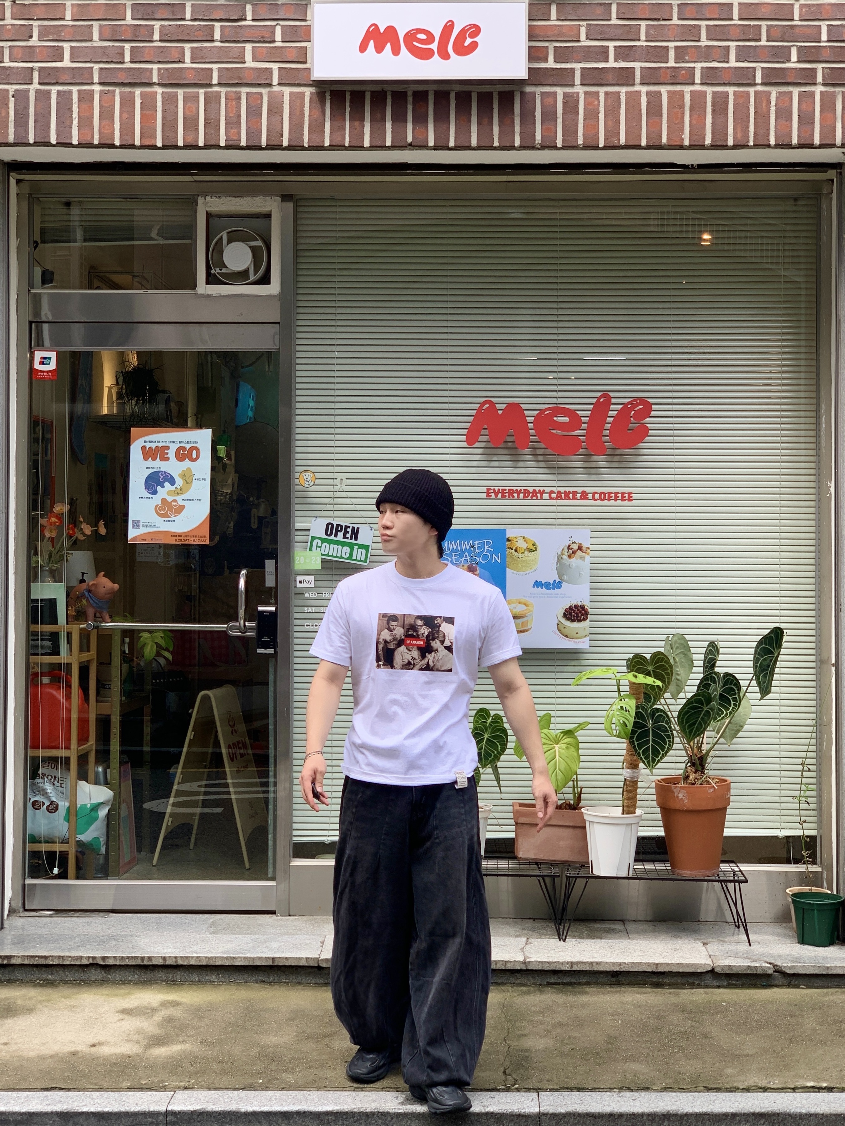 Adidas Ozweego Core Black 착용 스타일 - 3