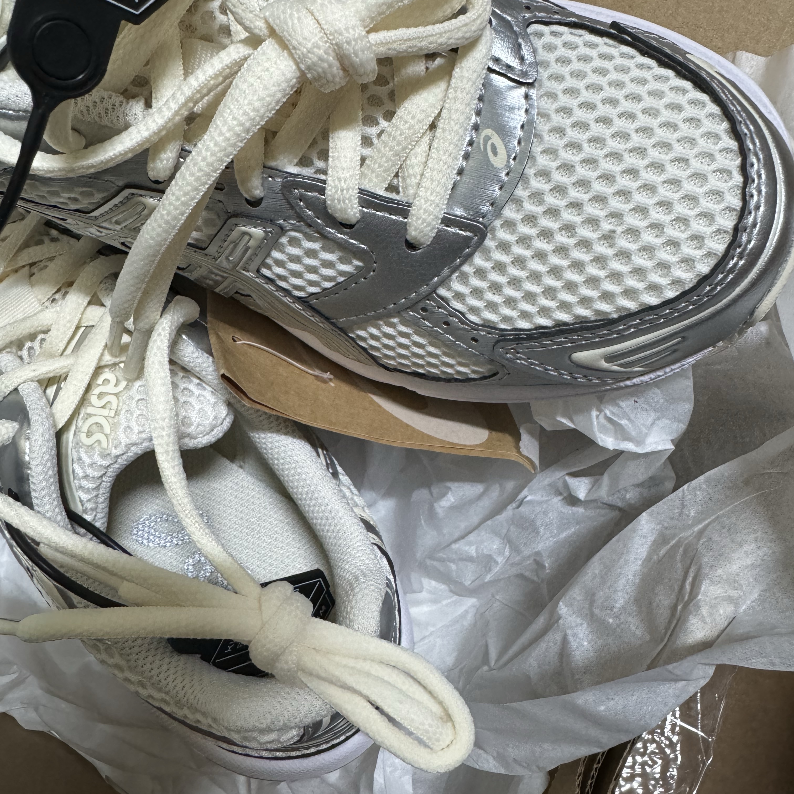 (W) Asics Gel-1130 Cream Pure Silver 착용 스타일