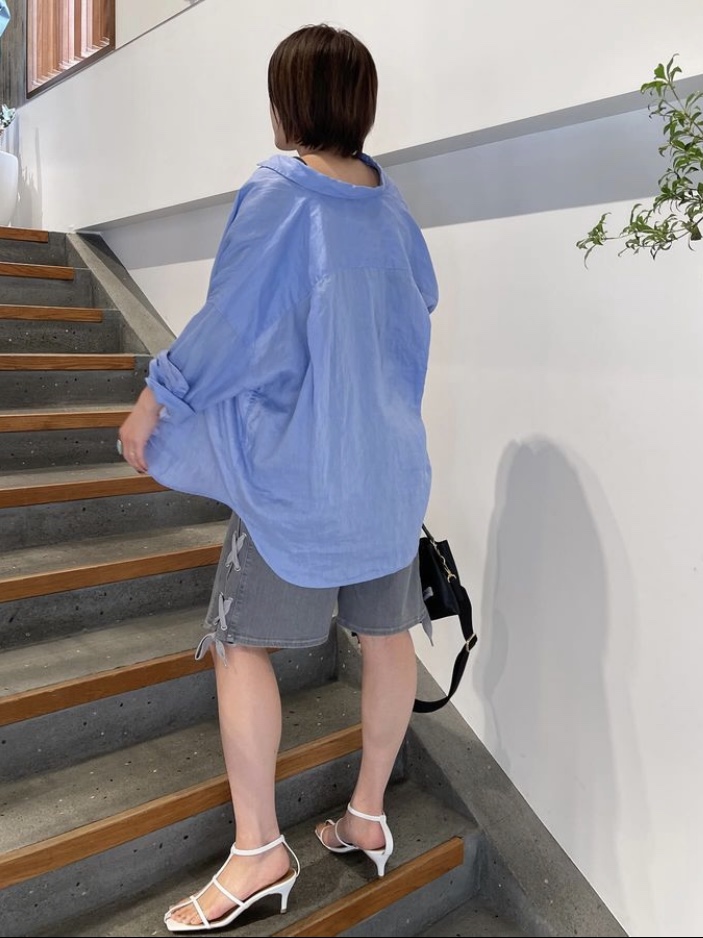 Baum Und Pferdgarten Women Neo Grey Worn Out Denim - 24FW 착용 스타일 - 2