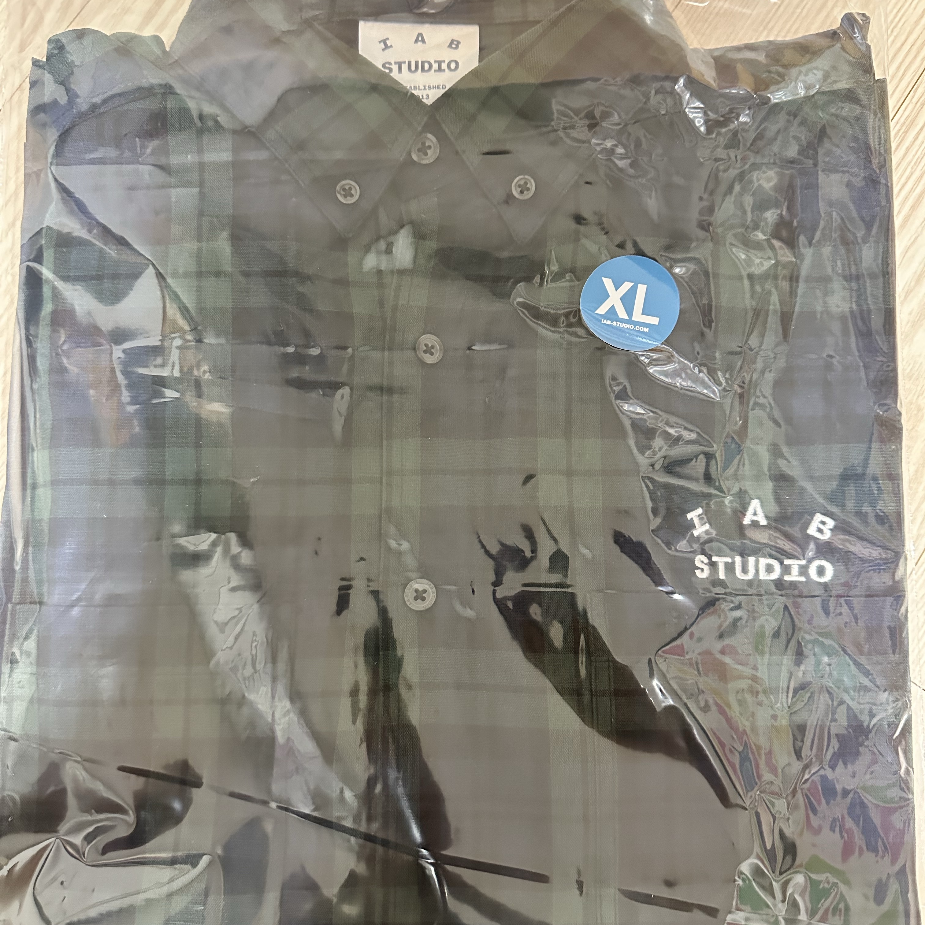 IAB Studio Blackwatch Tartan Shirt Blue Green 착용 스타일