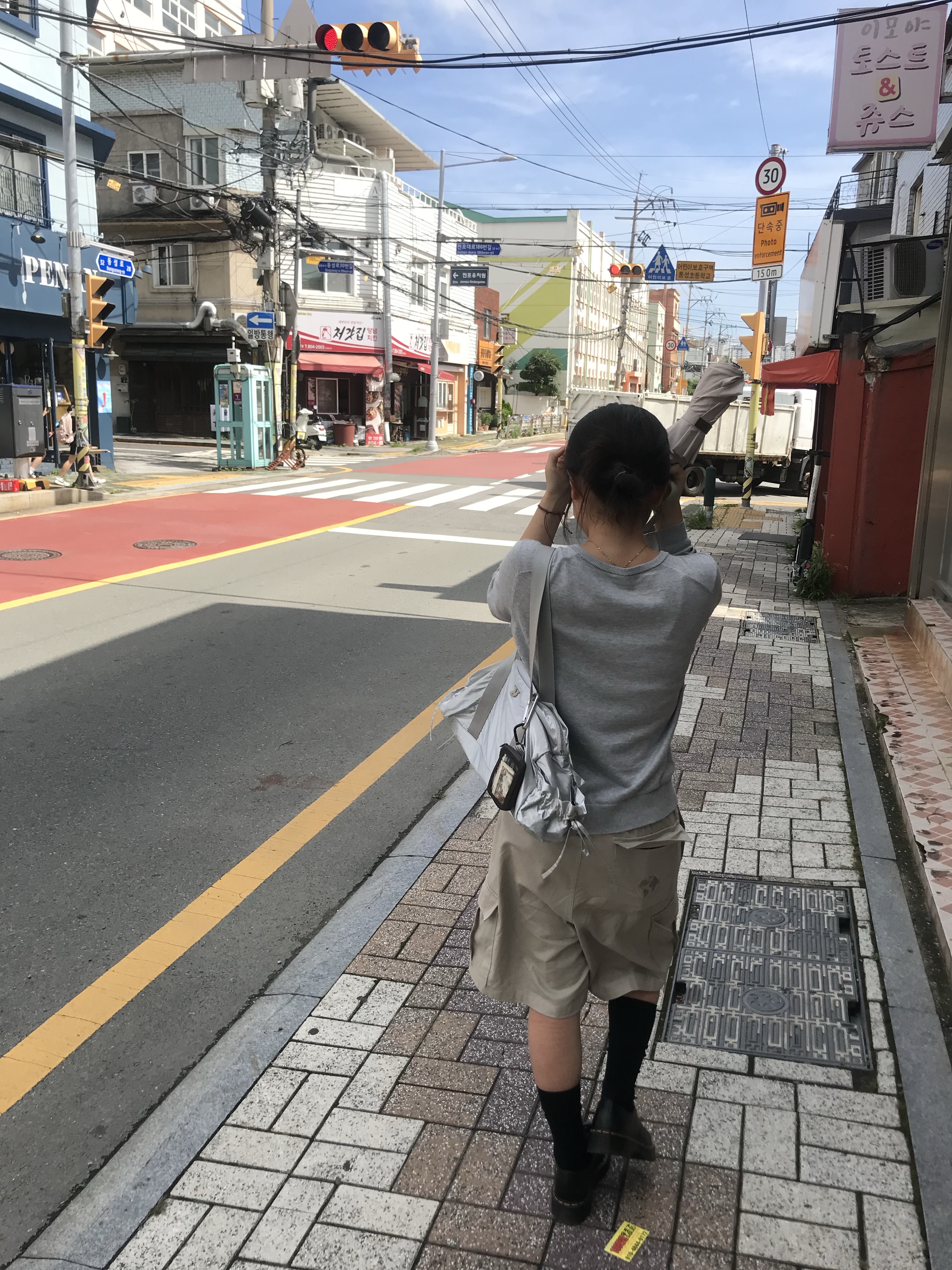 Dr. Martens 1461 Bex Black 착용 스타일 - 1