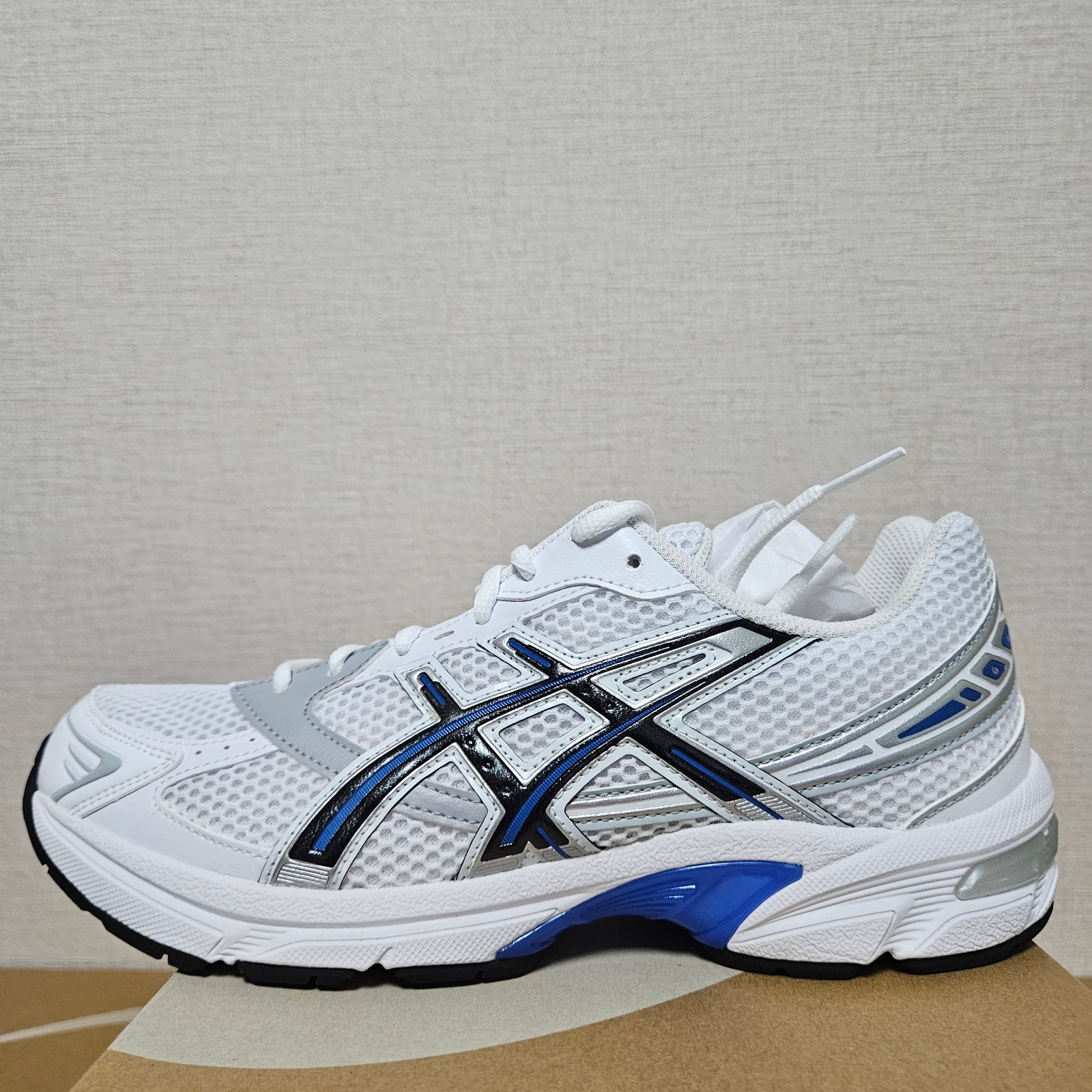 Asics Gel-1130 White Tuna Blue 착용 스타일