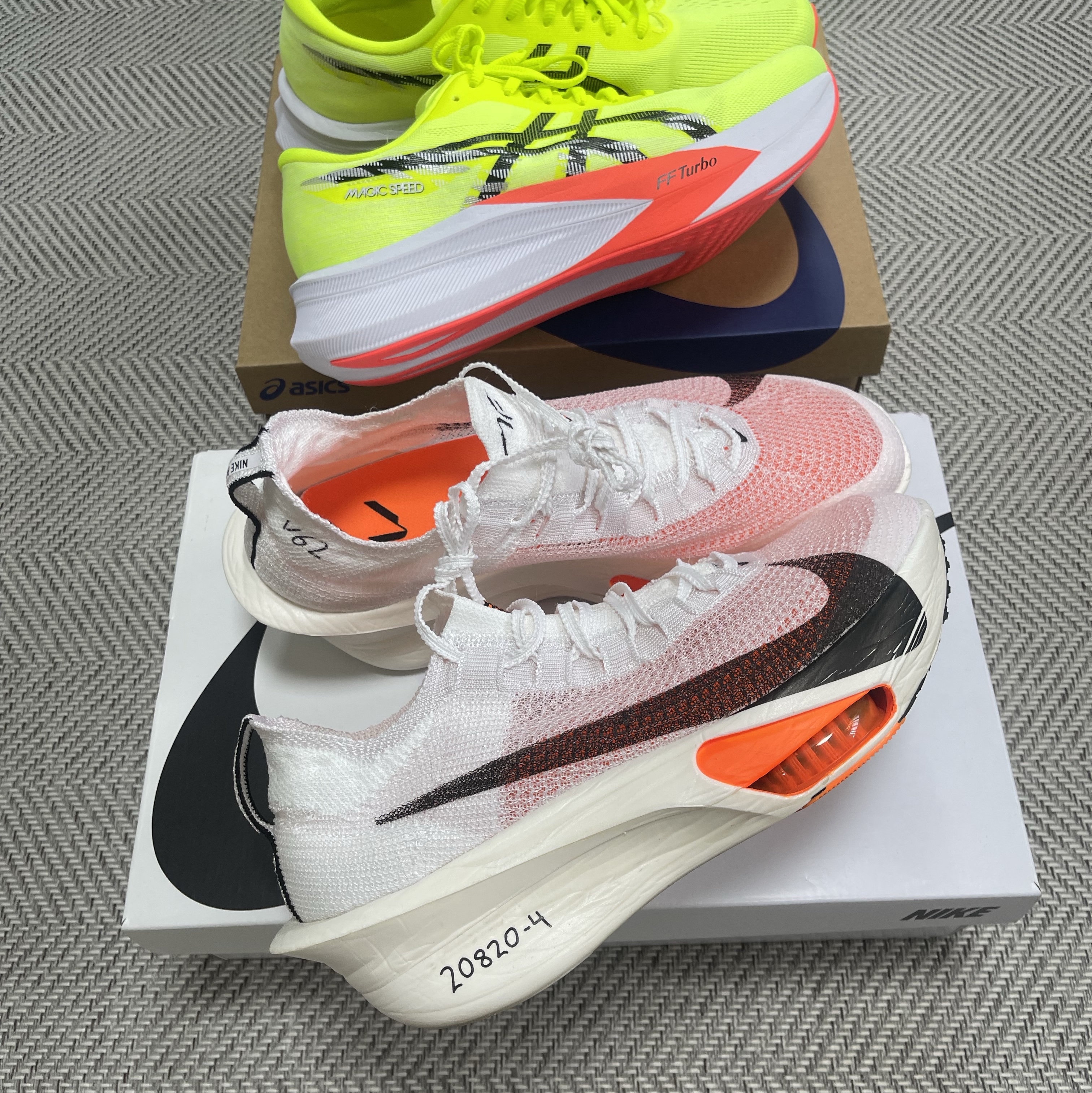 Nike Air Zoom Alphafly Next% 3 Proto White Total Orange 착용 스타일 - 1