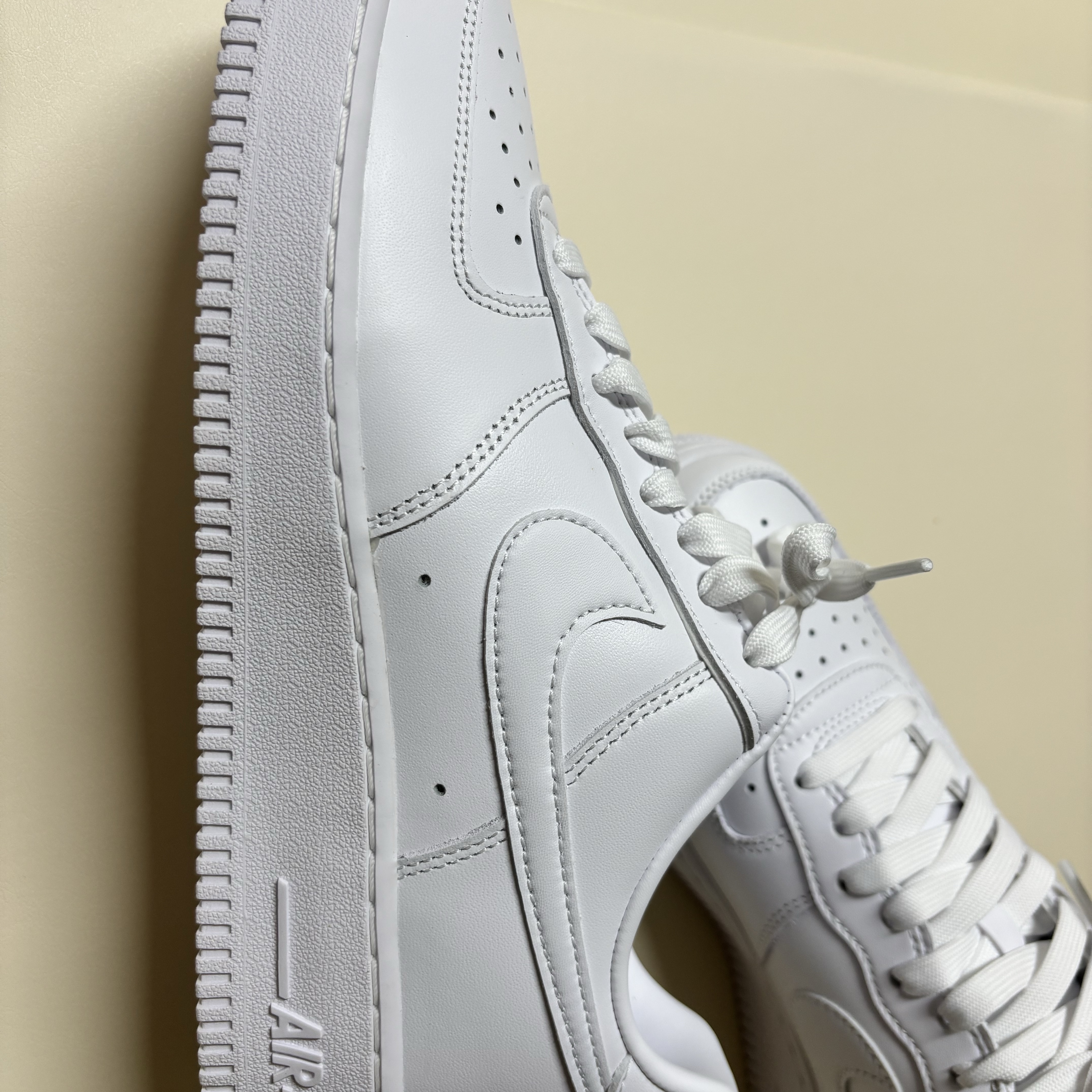Nike Air Force 1 '07 Fresh White 착용 스타일 - 2