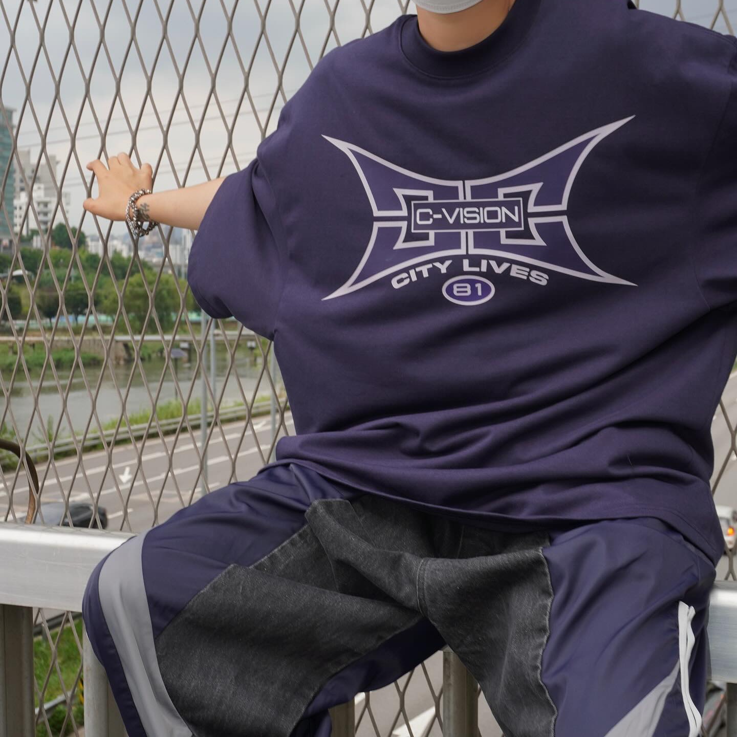 Civision by CSC Hybrid Track Pants Ver.2, Civision by CSC City Lives 81 T-Shirt Navy 착용 스타일 - 7