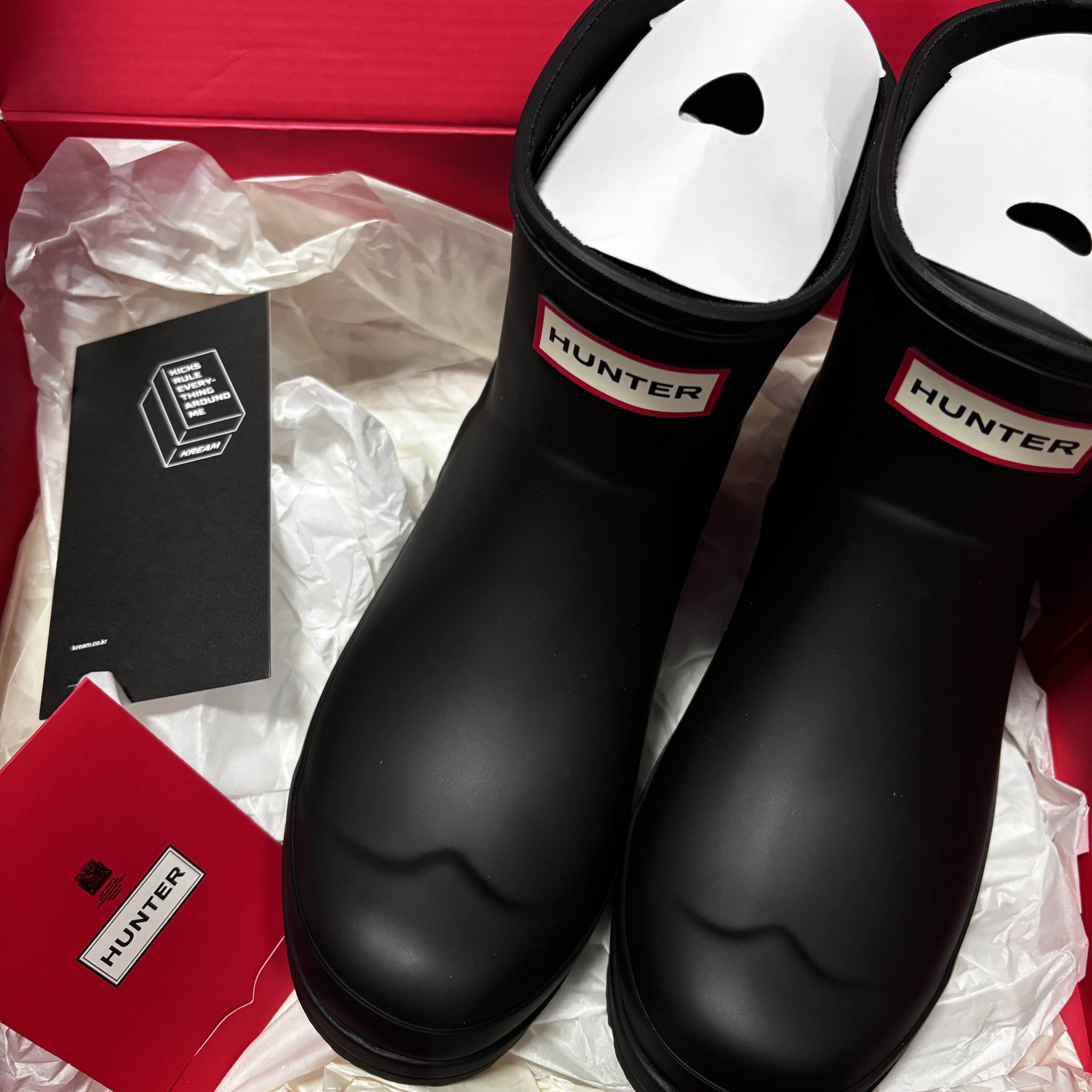 (W) Hunter Play Short Rain Boots Black 착용 스타일
