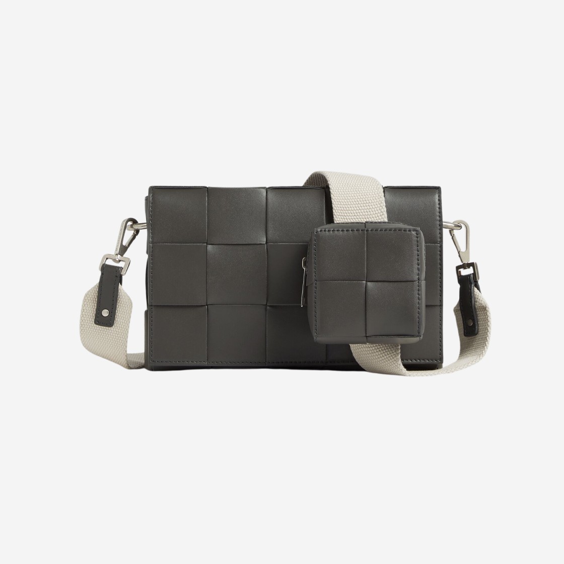 Bottega Veneta Cassette with Versatile Strap Light Graphite Natural 상세 이미지 1