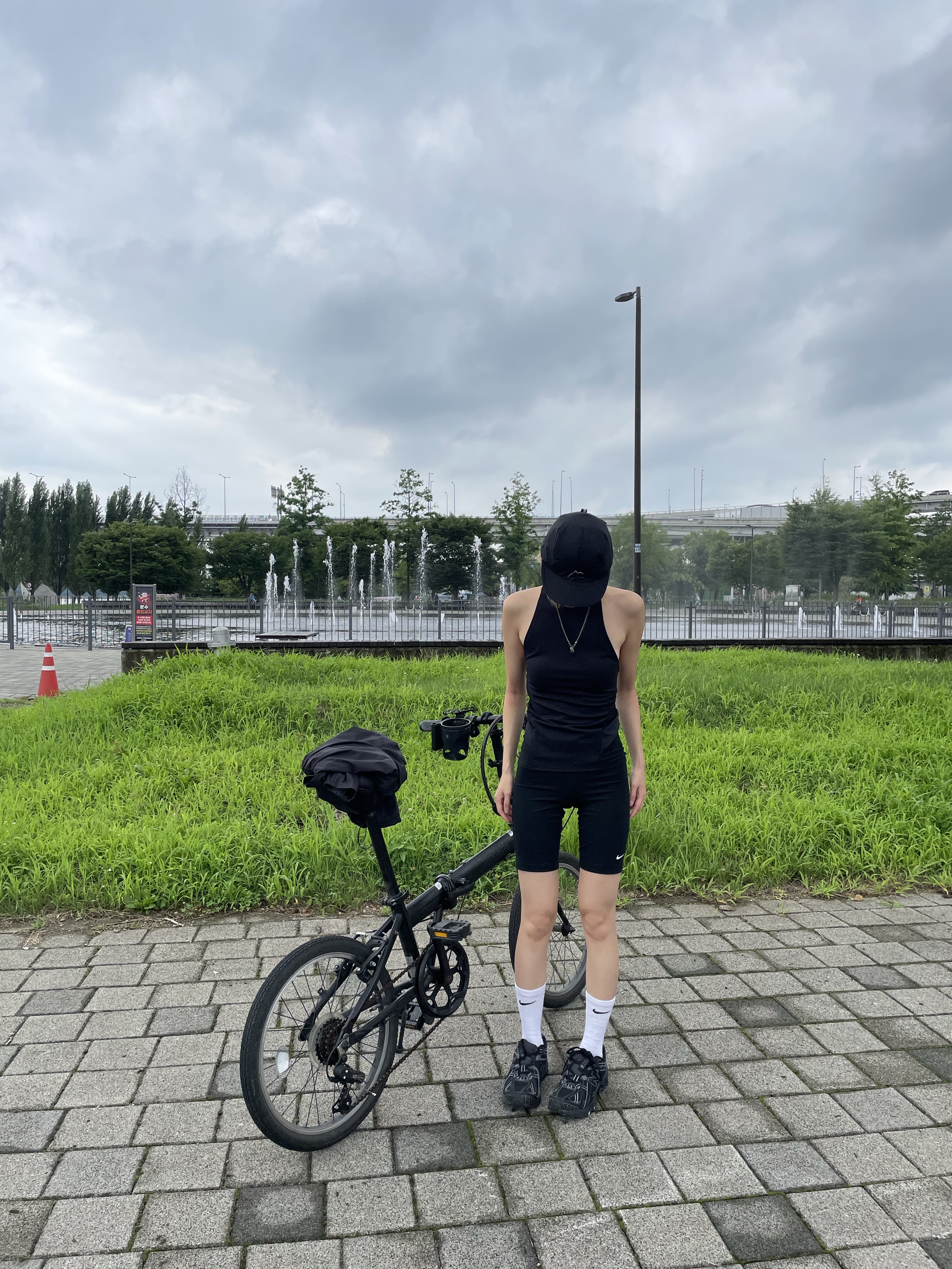 (W) Nike Pro 365 High Waisted 7 Inch Shorts Black - US/EU 착용 스타일 - 3