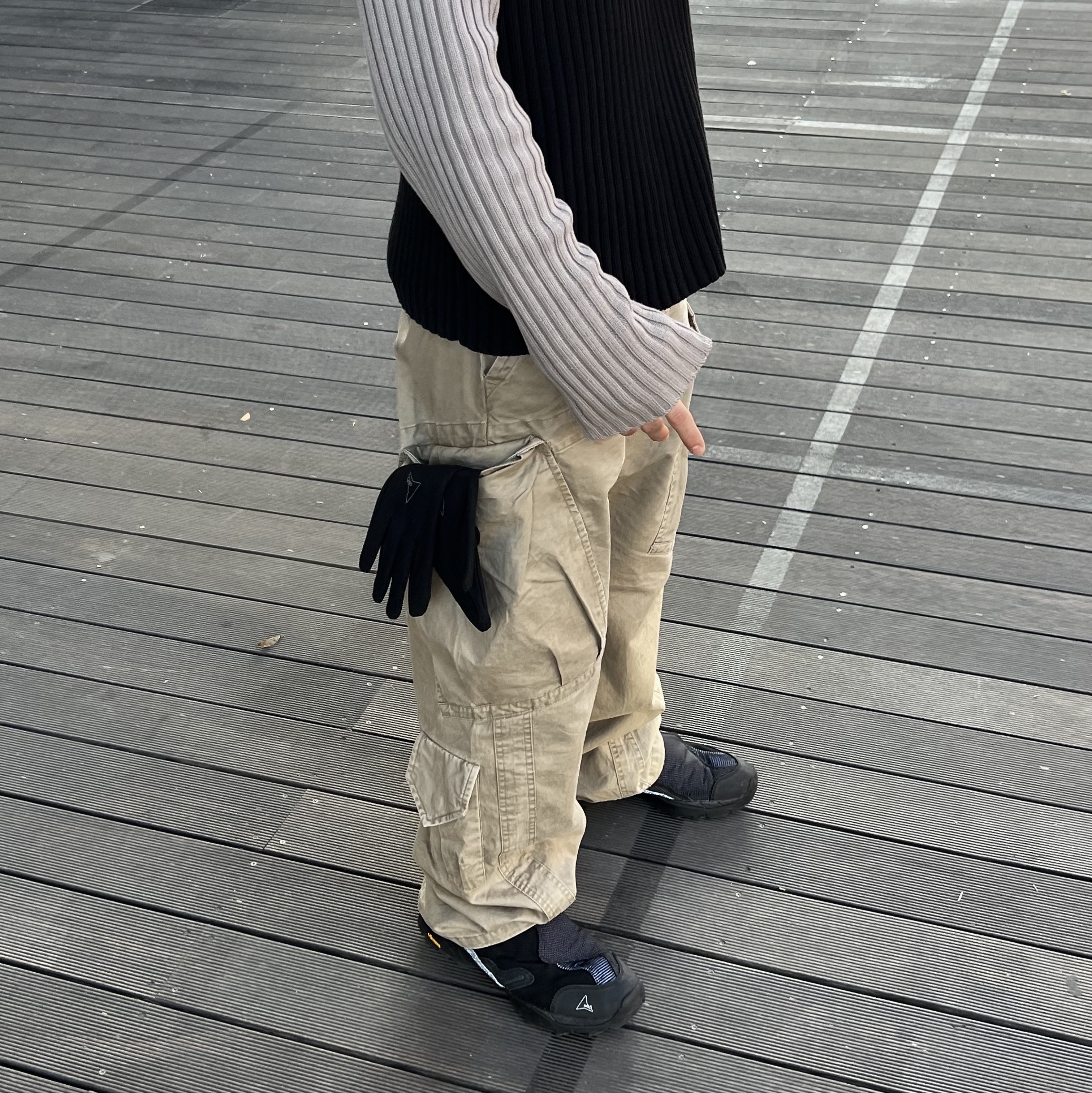 Roa Hiking Minaar Black, Roa Hiking Technical Gloves Black 착용 스타일 - 4