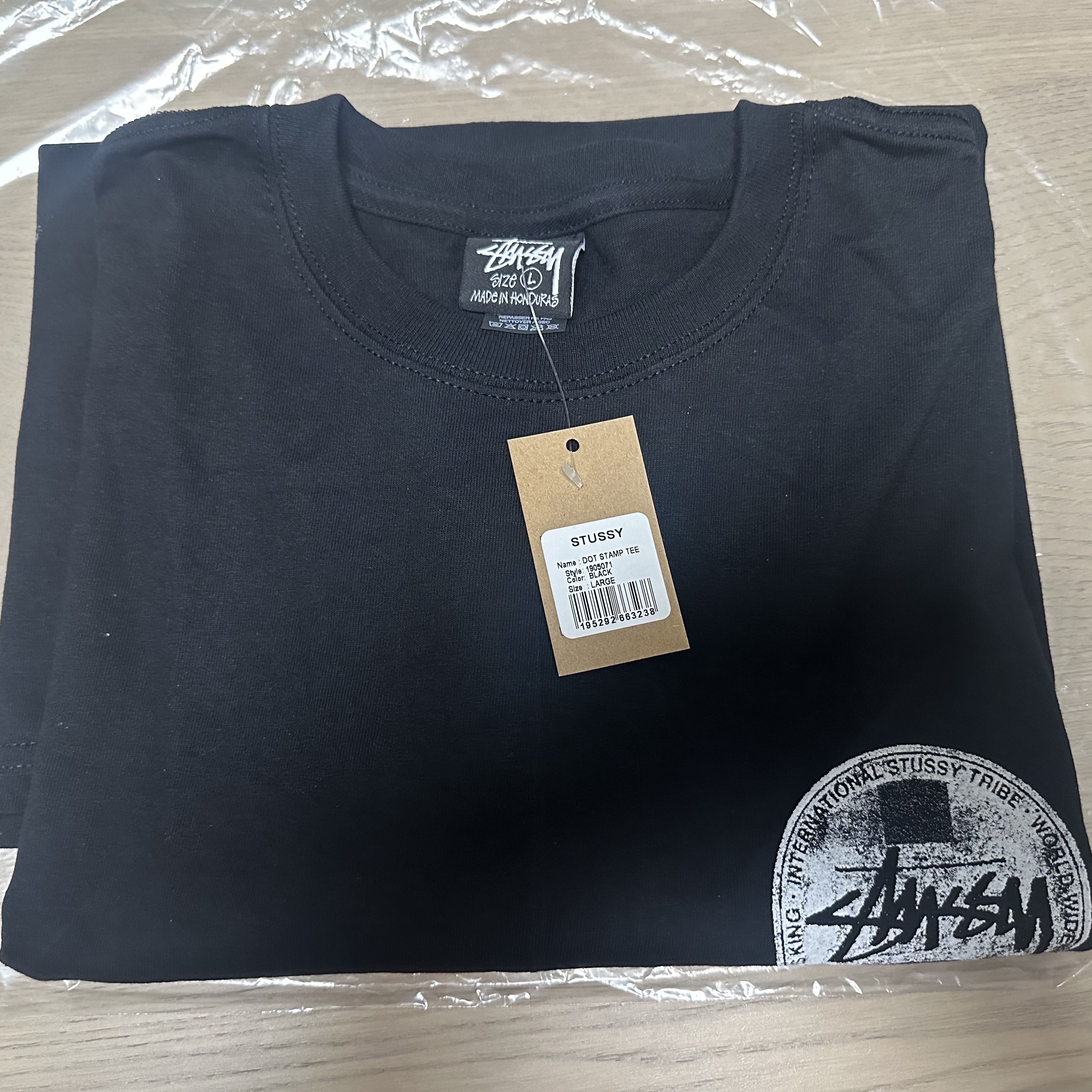 Stussy Dot Stamp T-Shirt Black 착용 스타일 - 1
