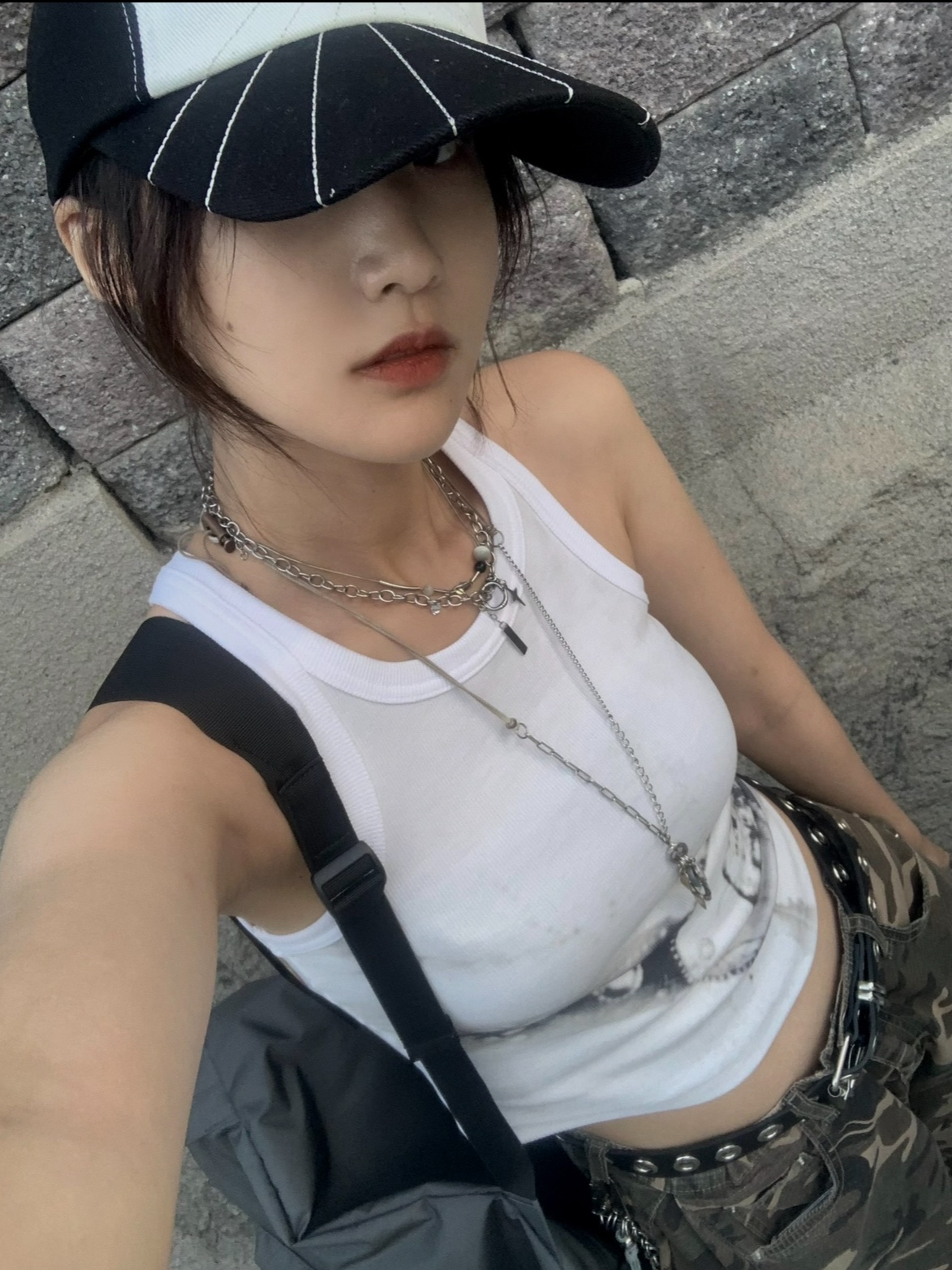 Human Made Backpack Gray 착용 스타일 - 2