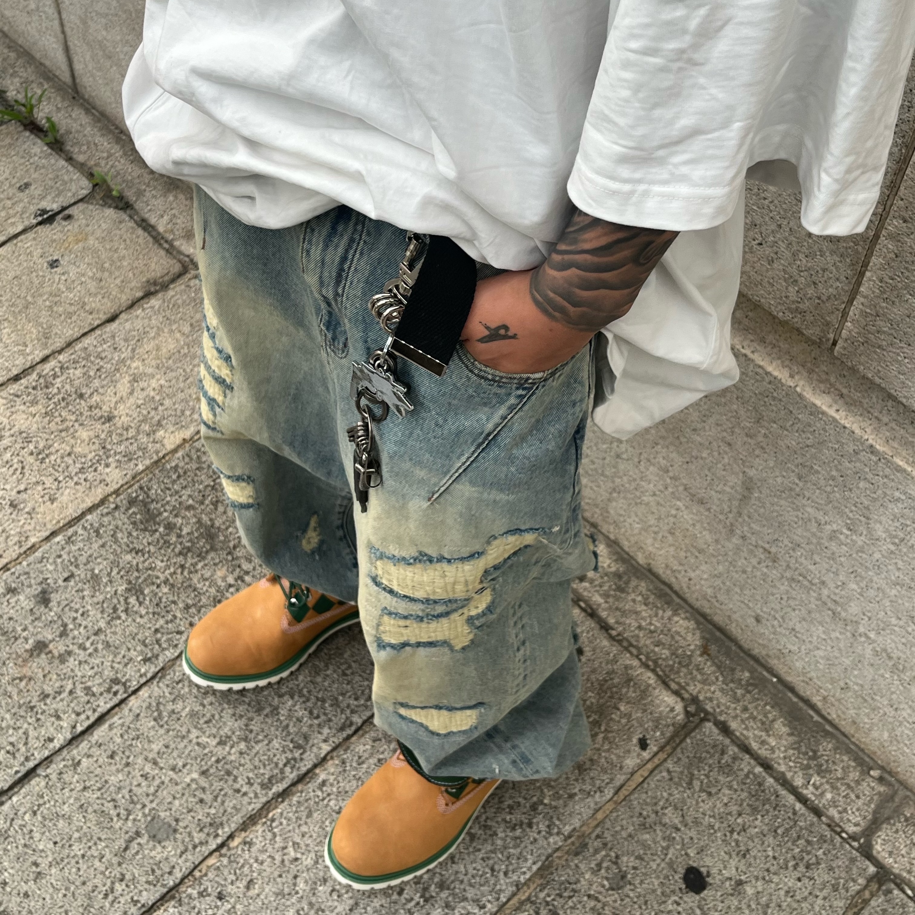 KASINA x Timberland 6 In Premium Vibram GTX Wheat 착용 스타일 - 4