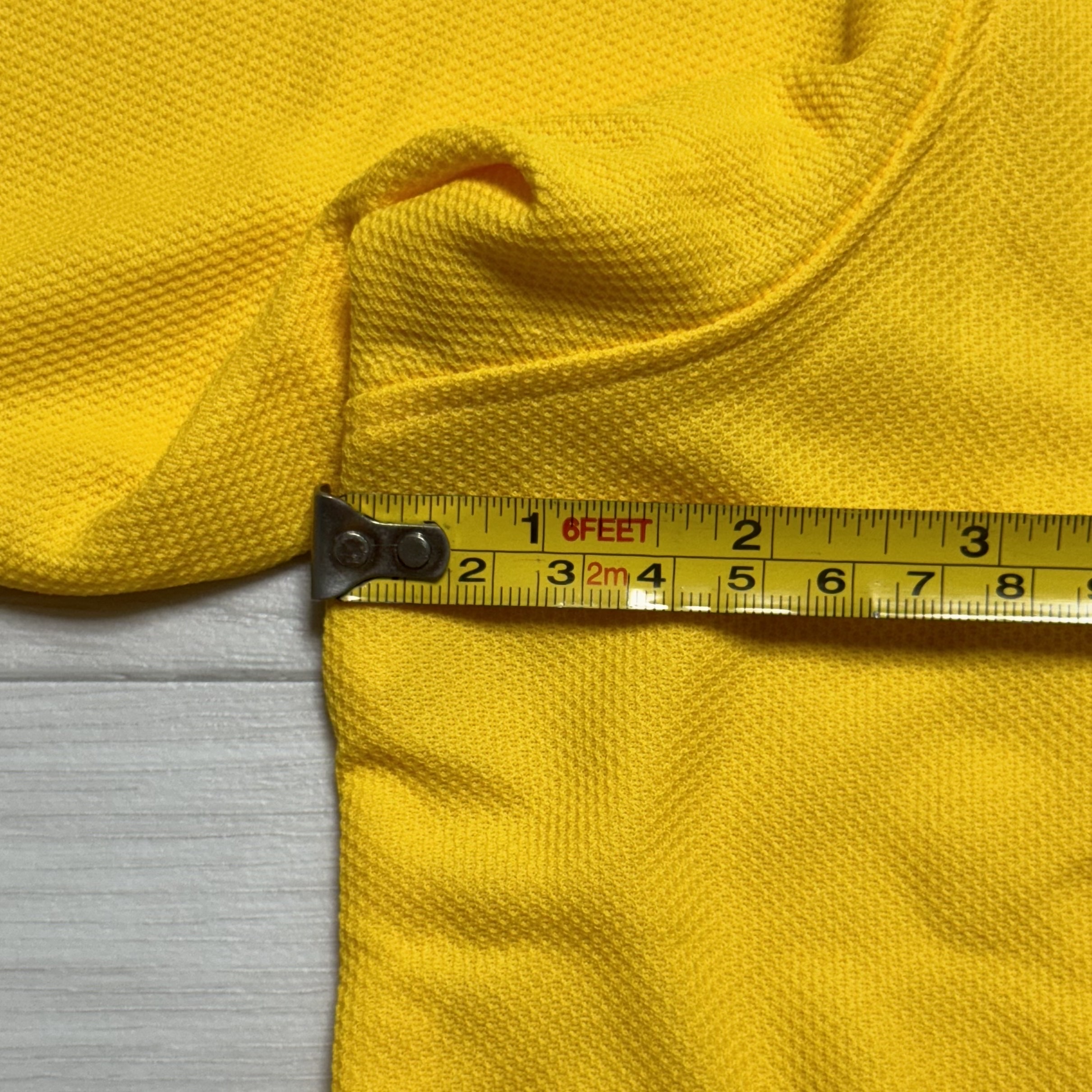 Nike Brazil 1998 Reissue Soccer Replica Jersey Varsity Maize (Non Marking Ver.) 착용 스타일 - 6