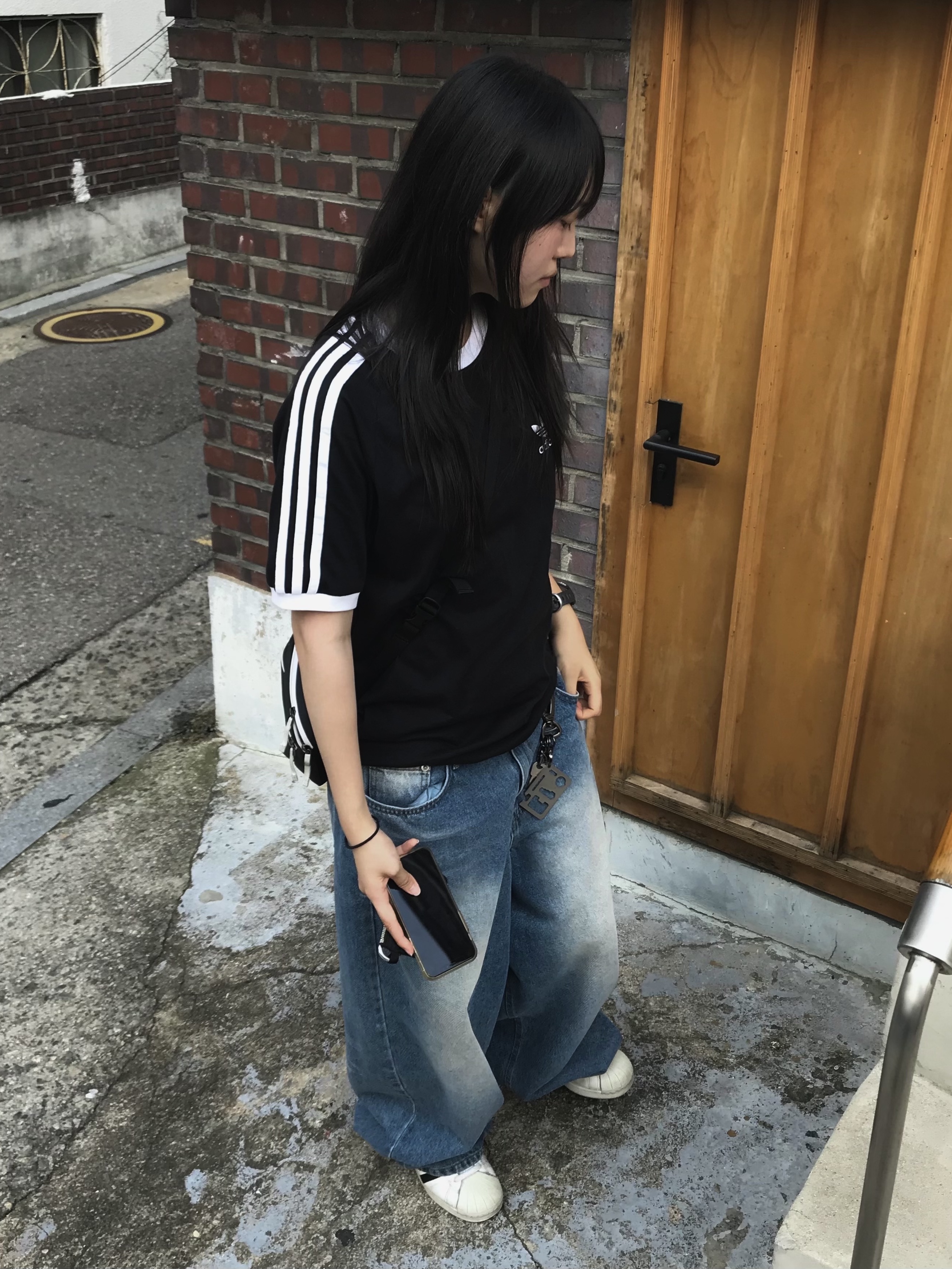 Arc'teryx Mantis 2 Waistpack Orca, Adidas Adicolor Classics 3-Stripes T-Shirt Black - KR Sizing 착용 스타일 - 7