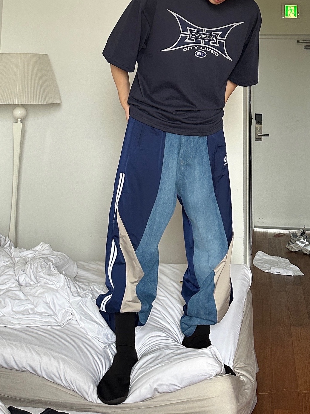 Civision by CSC Hybrid Track Pants Ver.2, [KREAM 단독] Civision by CSC Hybrid Track Pants Navy 착용 스타일 - 2