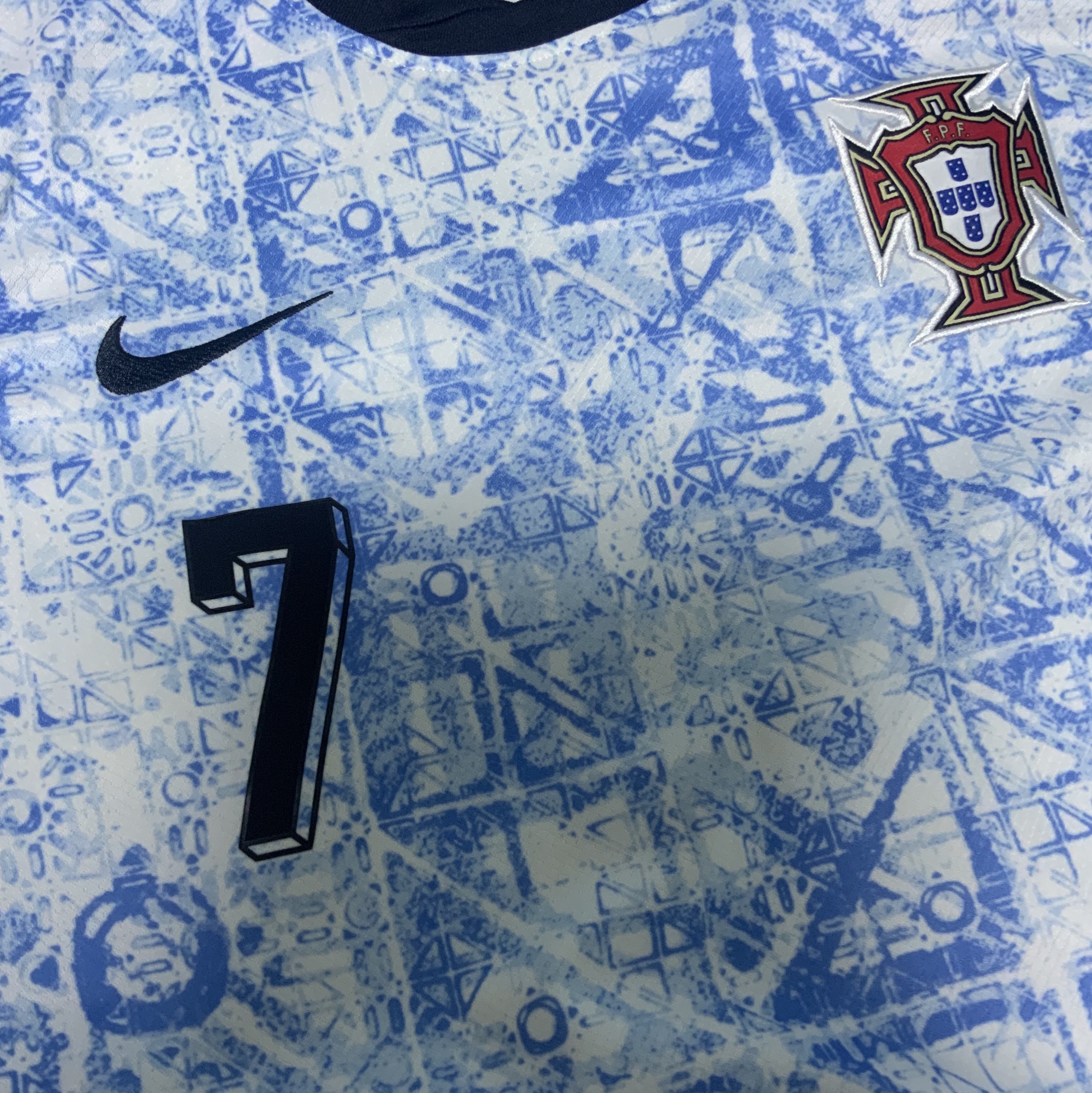 Nike Portugal 2024/25 Dri-Fit ADV Match Away Authentic Jersey Sail University Blue (Non Marking Ver.) 착용 스타일 - 1