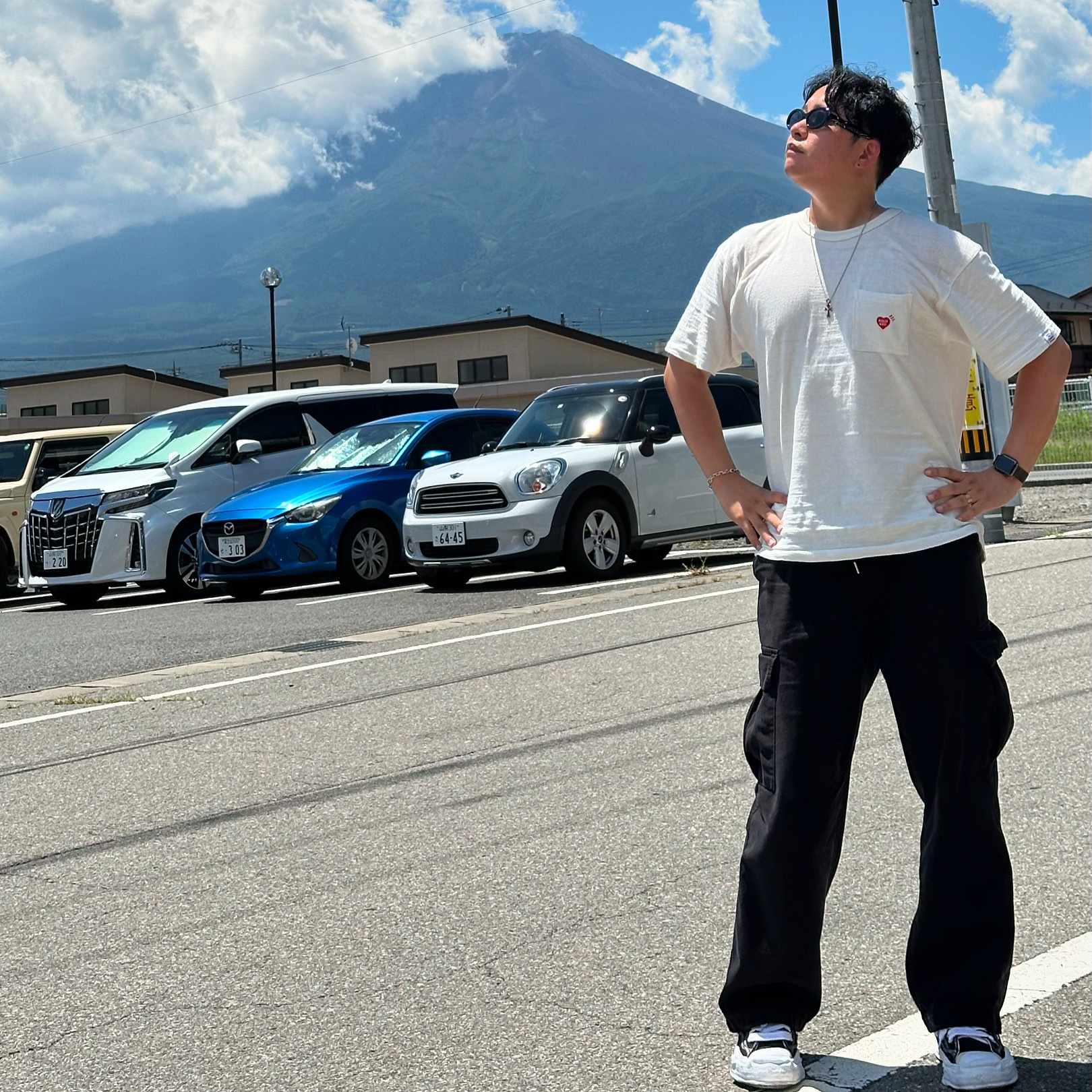 Human Made Pocket T-Shirt White, Maison Mihara Yasuhiro Hank OG Sole Canvas Low-top Sneakers Black 착용 스타일
