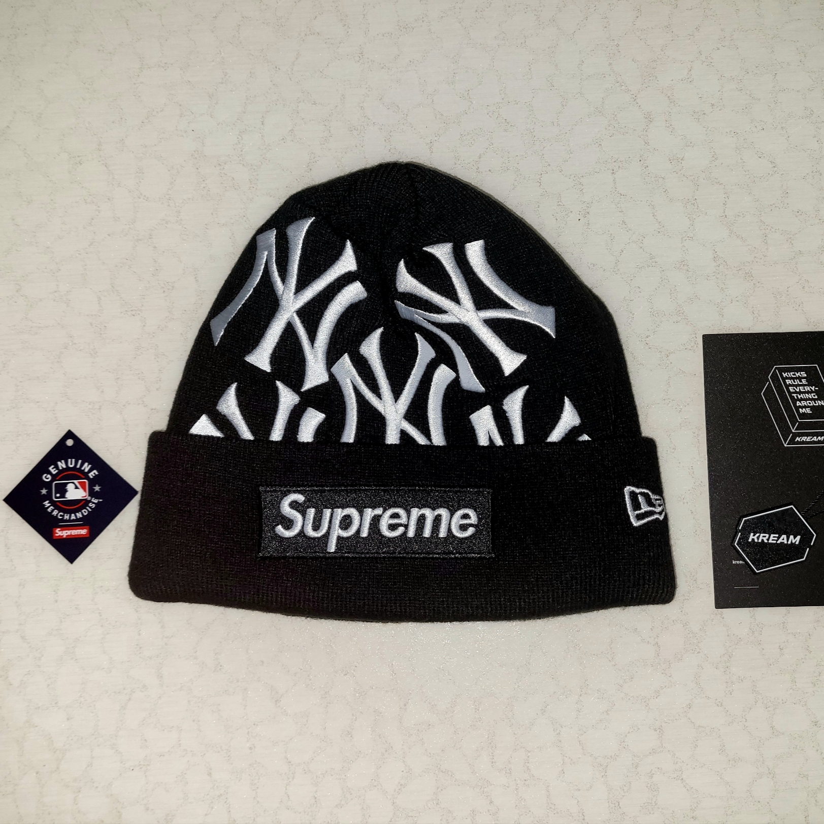 Supreme x New York Yankees New Era Box Logo Beanie Black - 21FW 착용 스타일